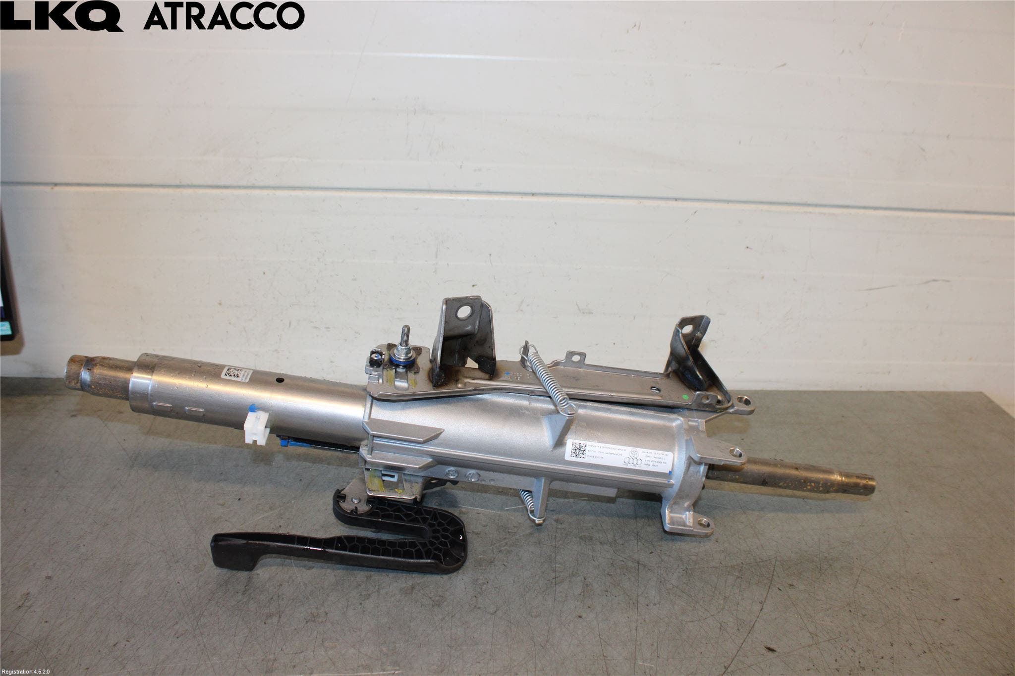 Audi Q5/SQ5 17- Rattaksel