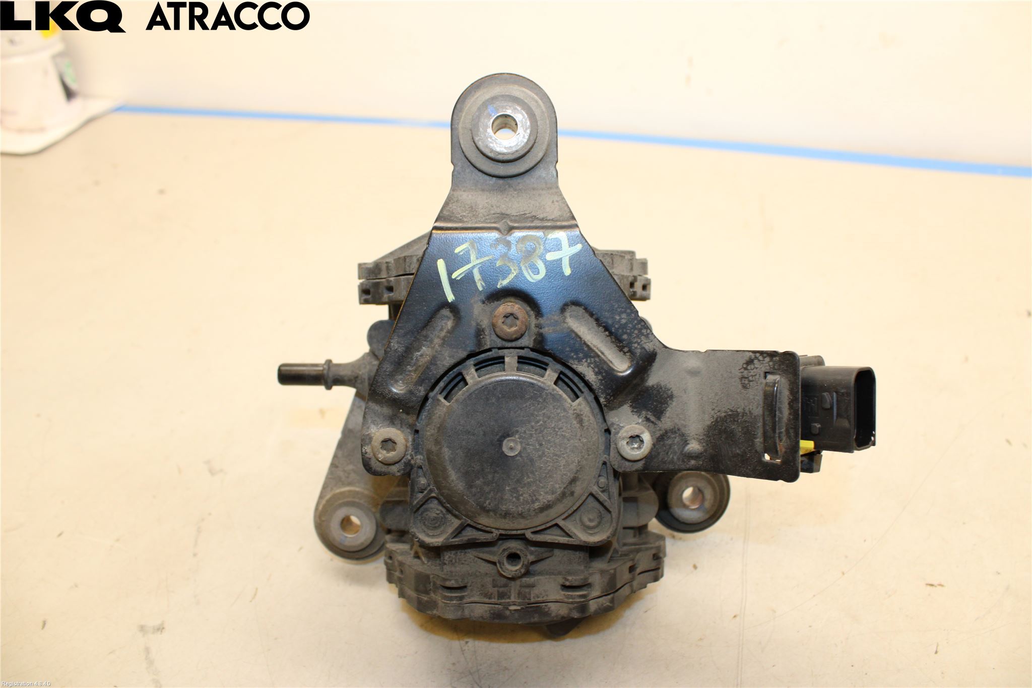 Mercedes-Benz MB B-KLASS (W246/W242) 12-19 Fordeler Vacum Klokke