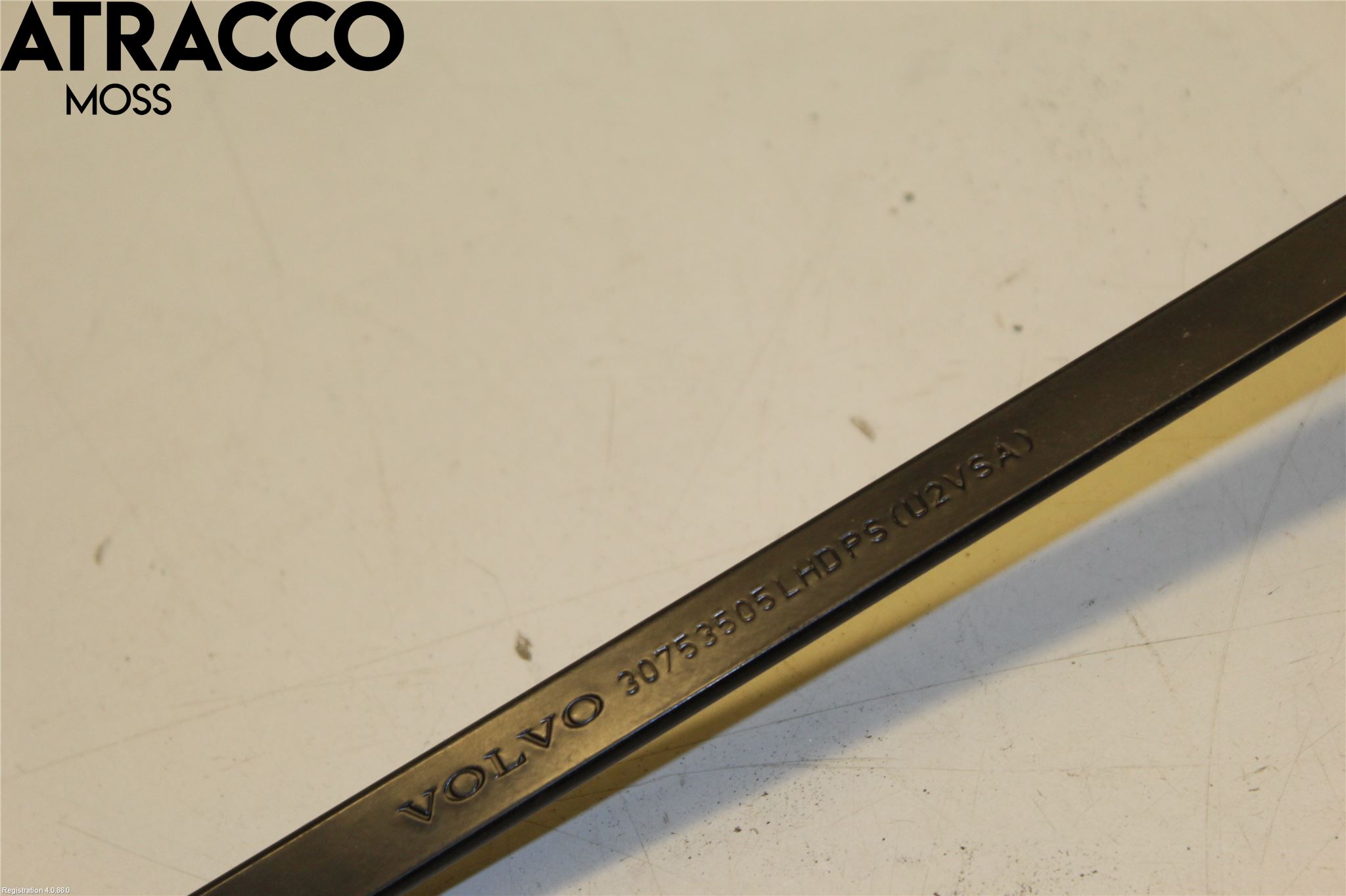 Volvo V60 11-13 Viskerarm-Armer Frontrute