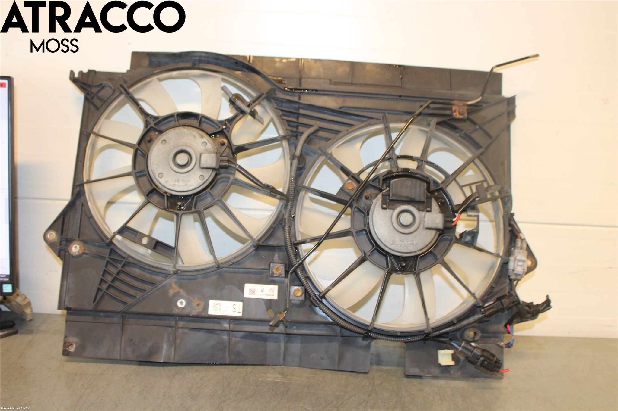 Toyota AVENSIS 09-15 Kjølevifte Elektrisk