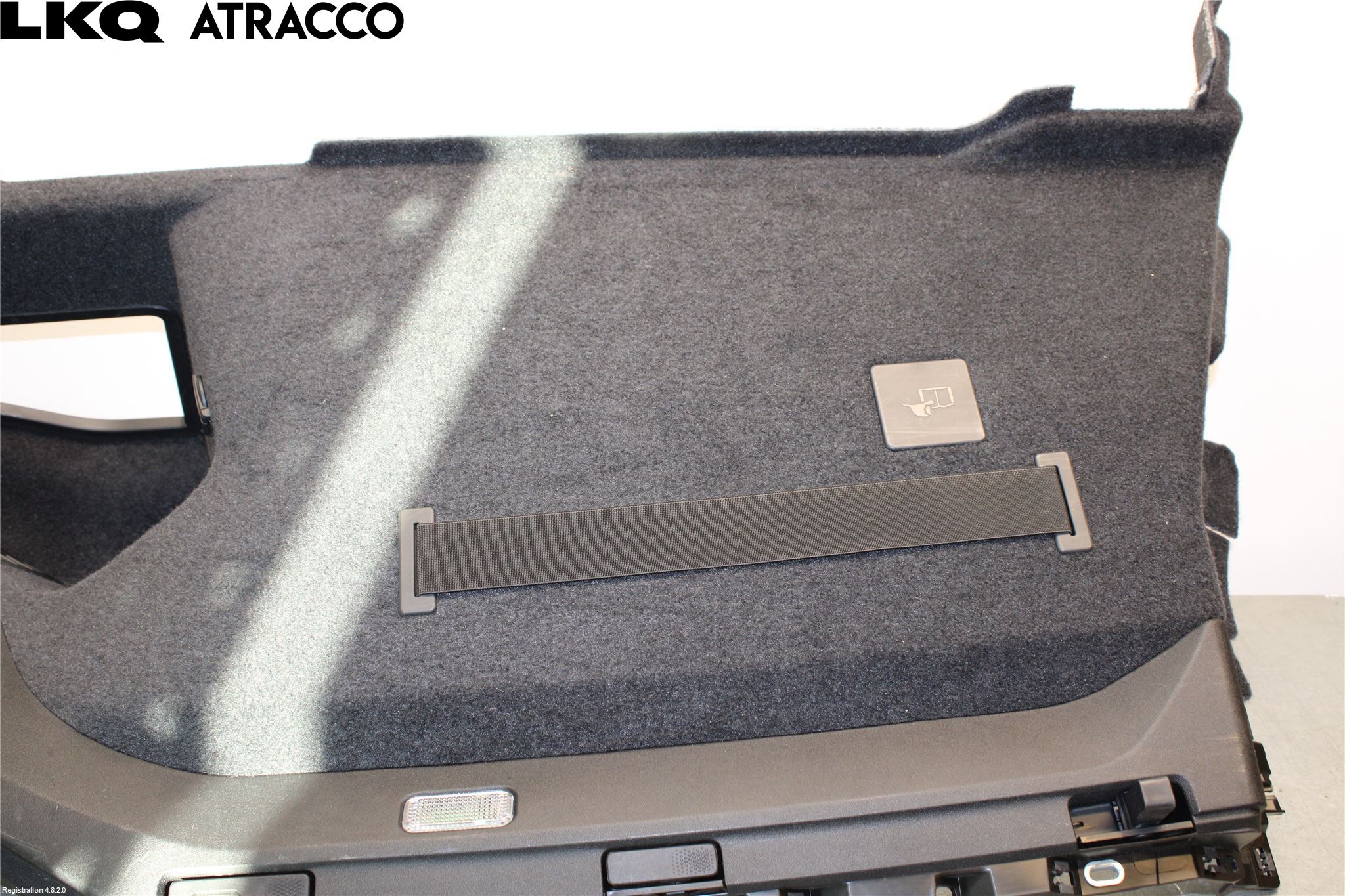 Porsche TAYCAN 20- Innr Bakluketrekk