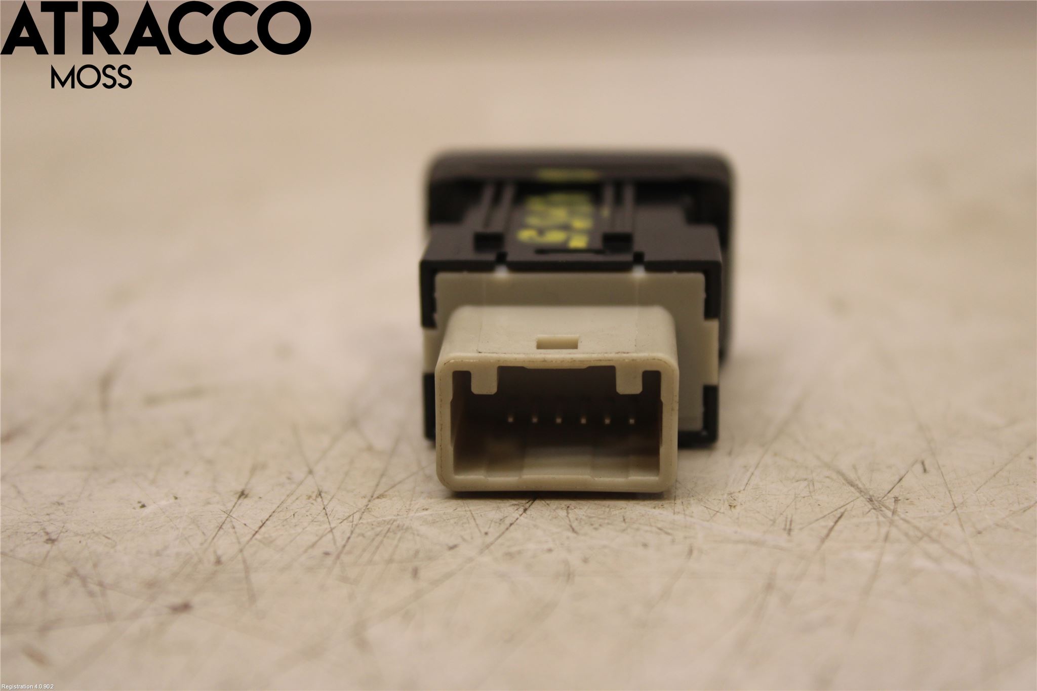 Mitsubishi OUTLANDER 13-21 Strömställare Parkeringshjälp