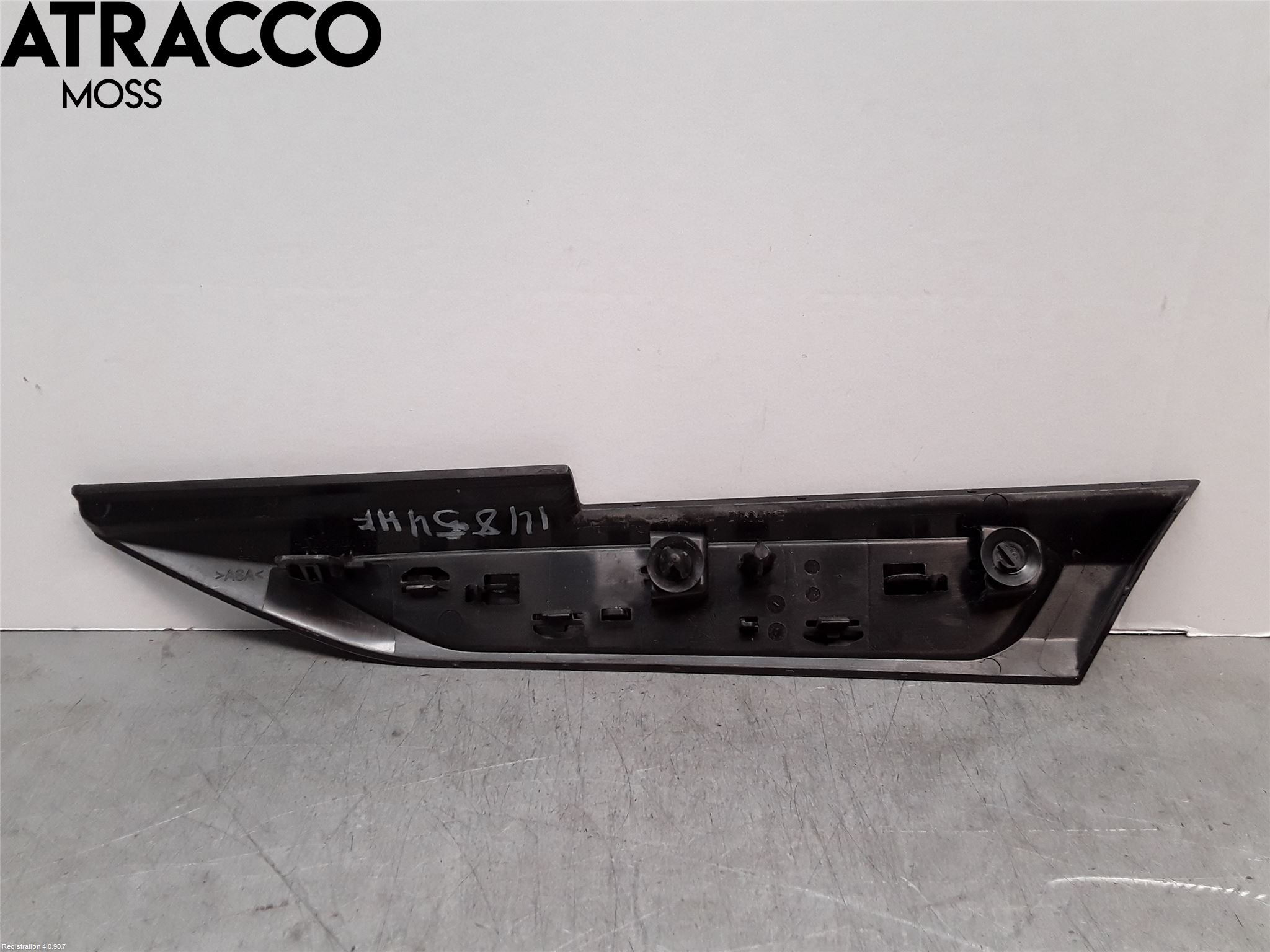 Peugeot 2008/E-2008 20- Frontrute Dekorlist