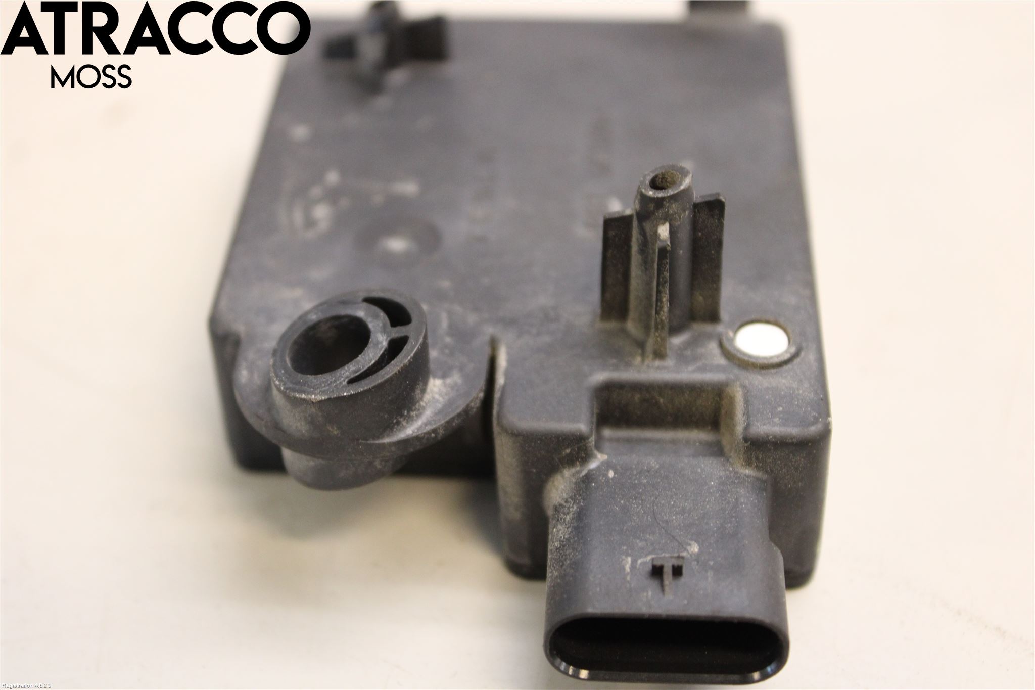 Tesla MODEL 3 17- Styreenhet Parkering