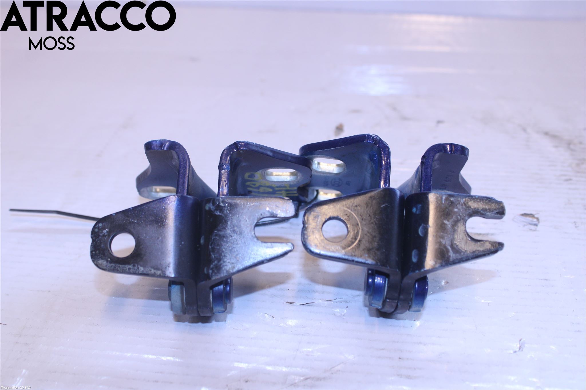 Tesla MODEL 3 17- Dørhengsel