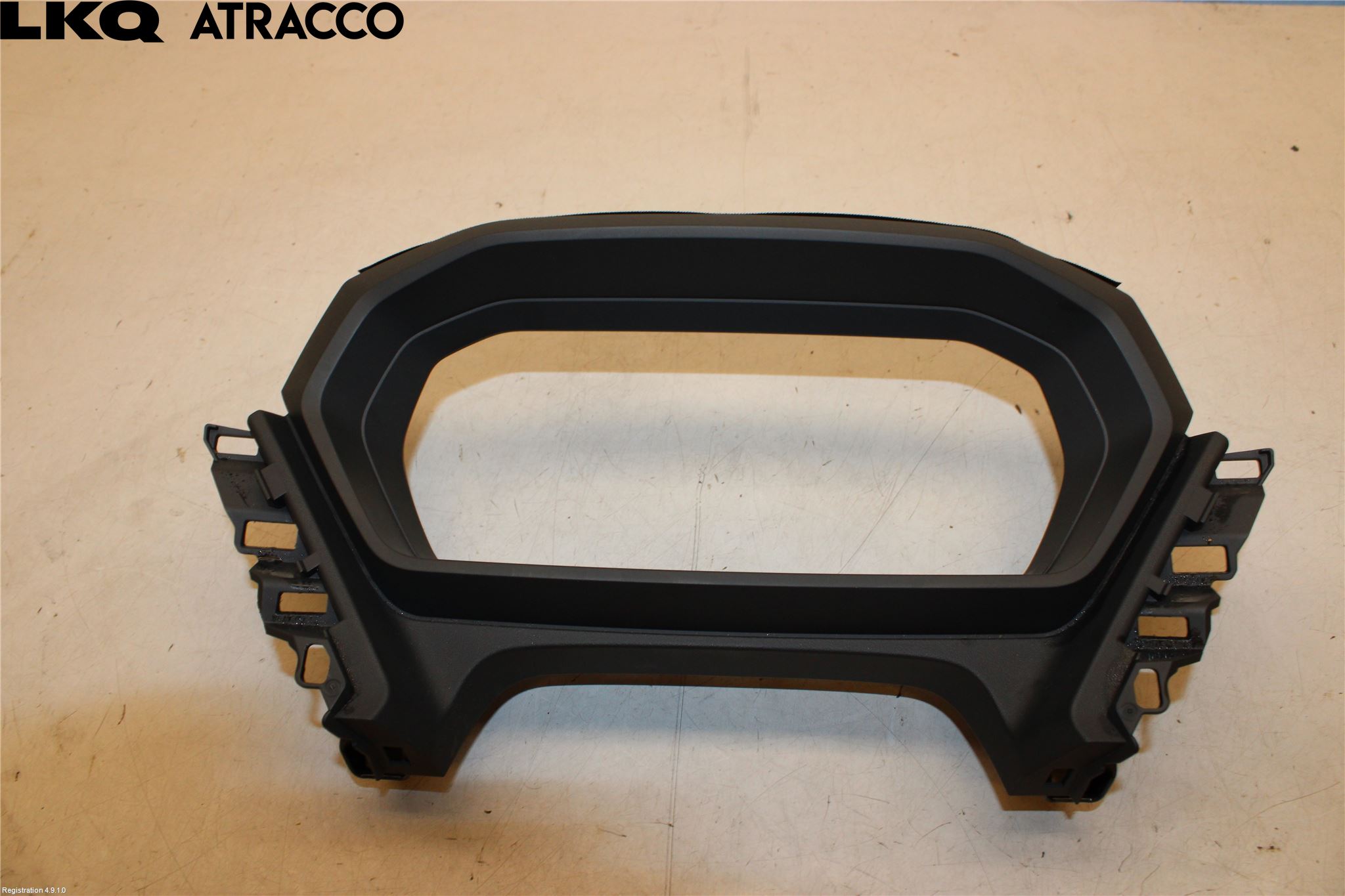 Audi Q4 E-TRON FZ 22- Innr Dekor Instrbord