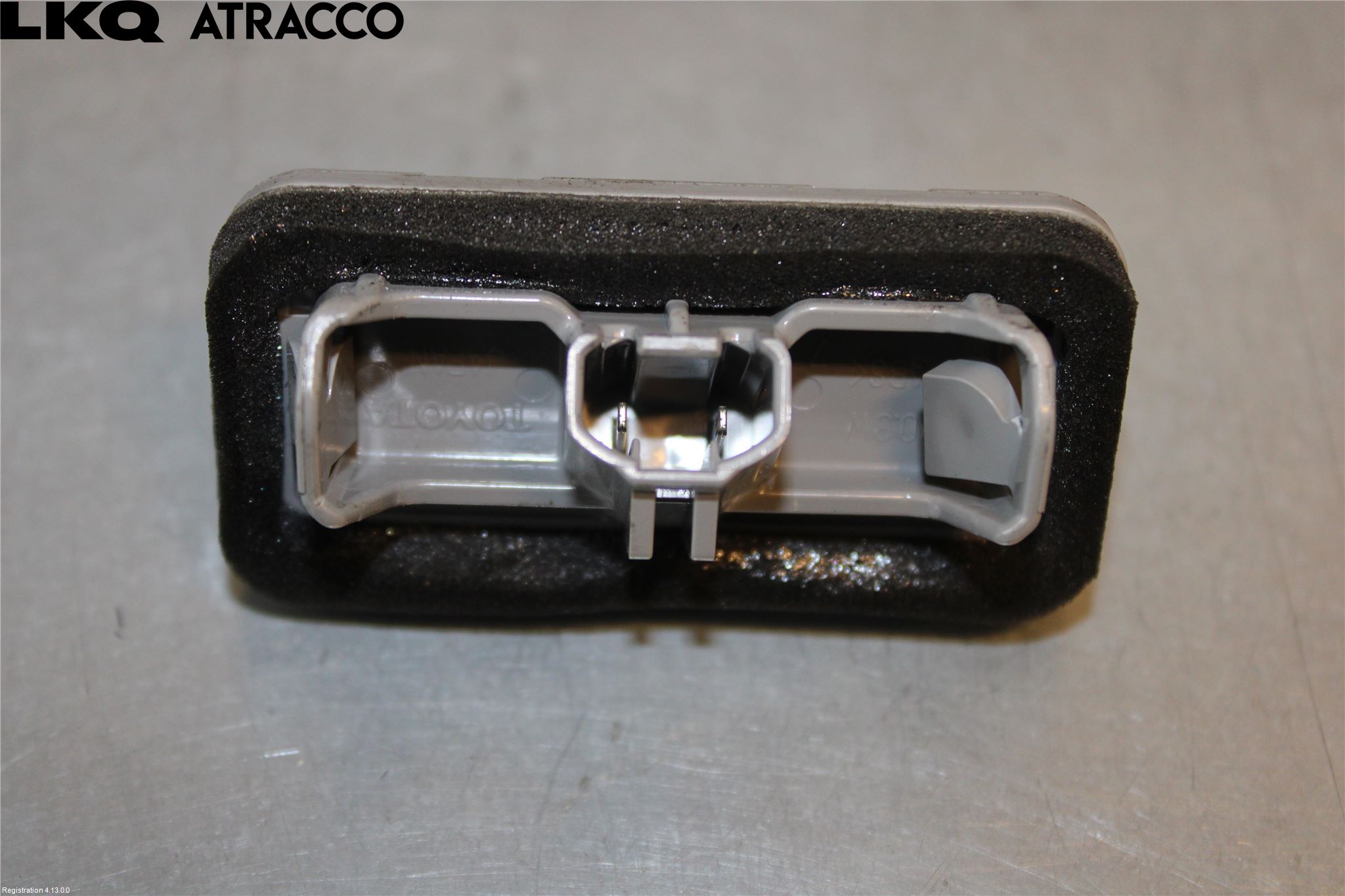 Toyota bZ4X EA10 22- Skilt Belysning