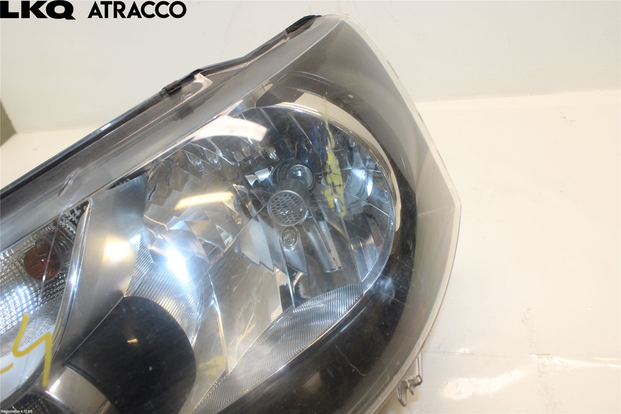 Volkswagen VW TRANSP/CARAVELLE (T5) 04-15 Frontlykt Venstre