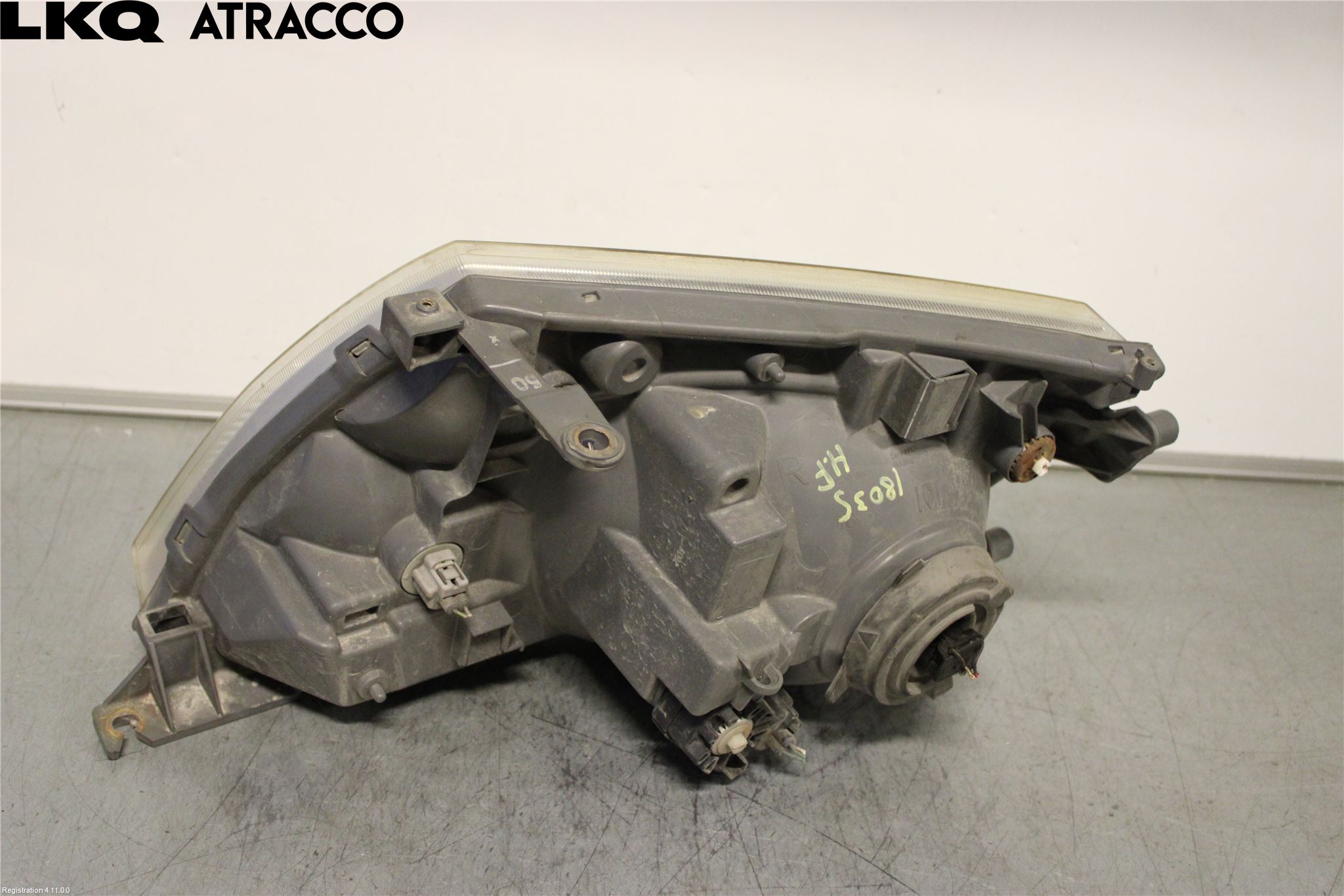 Toyota HI-ACE 06-12 Frontlykt Høyre