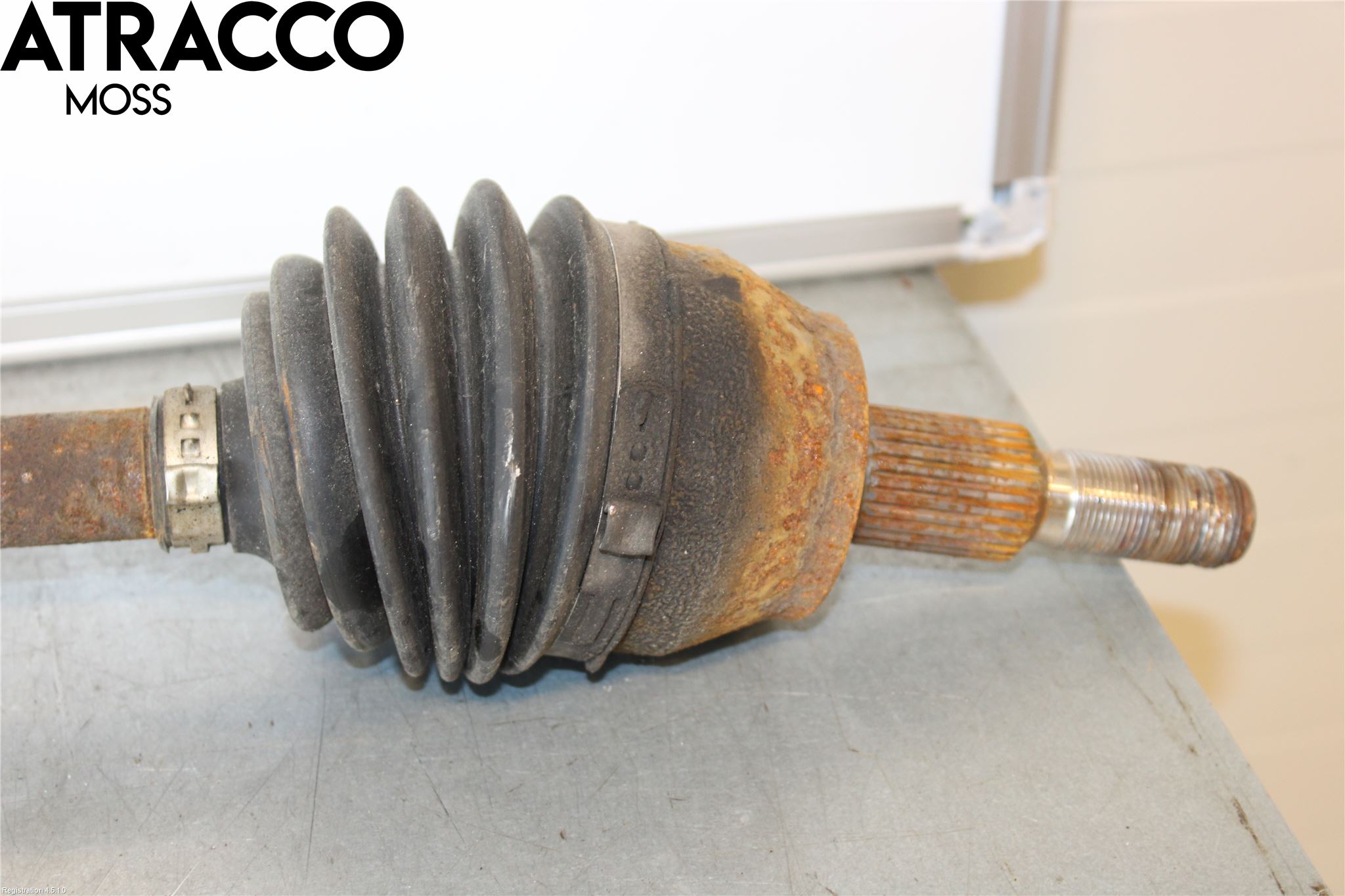 Ford FOCUS 15-18 Drivaksel Foran Kompl Høyre