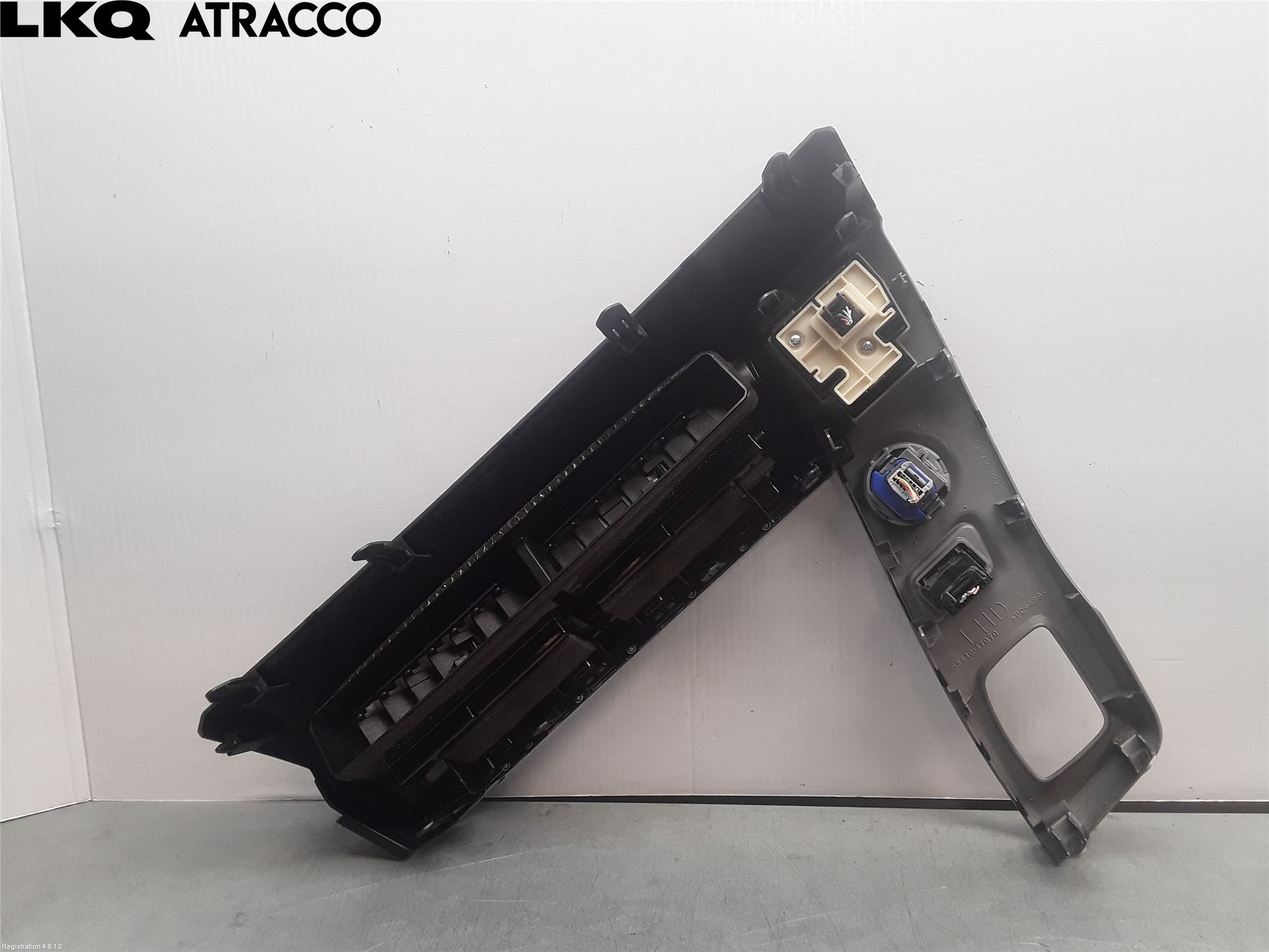 Toyota PRIUS+ ZVW40 12-20 Dashbord Kanal - Dyse