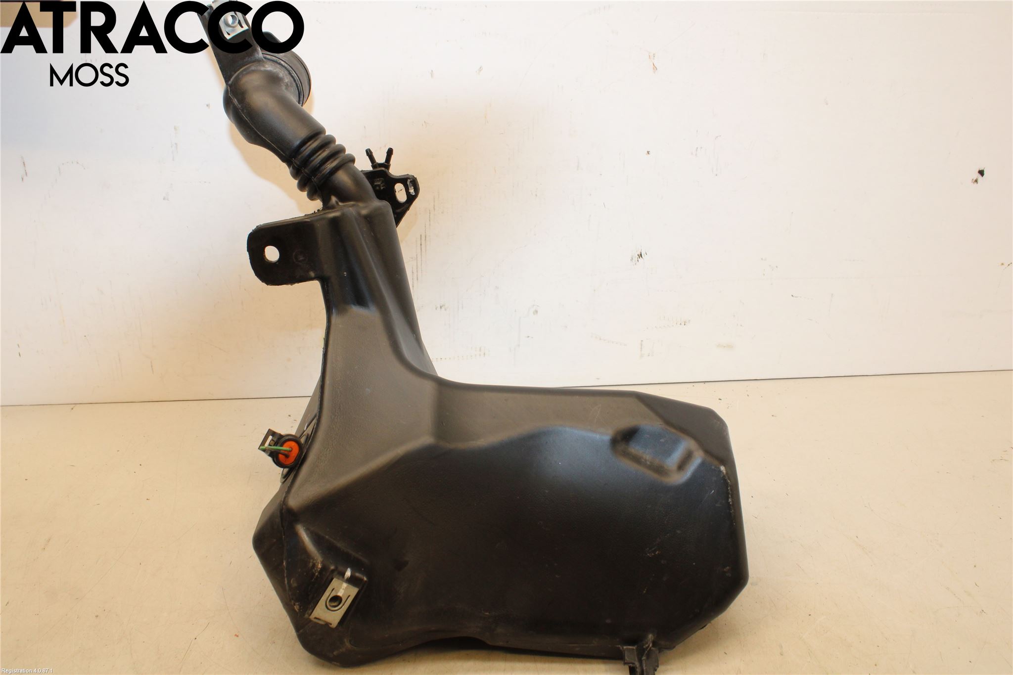 Tesla MODEL 3 17- Spylerbeholder Frontrute-Lykte