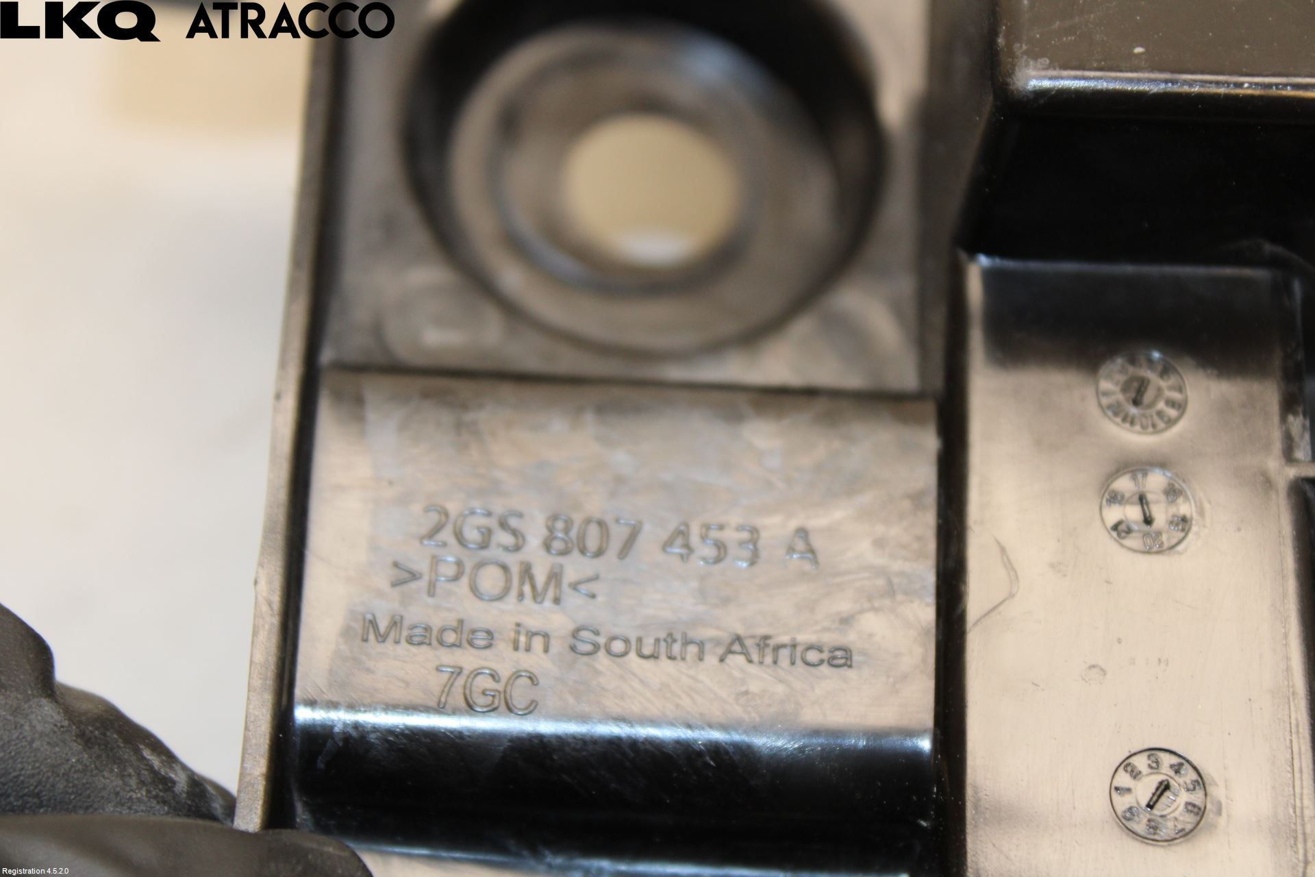 Volkswagen VW POLO VI 18->> Støtfangerfeste Bak Venstre