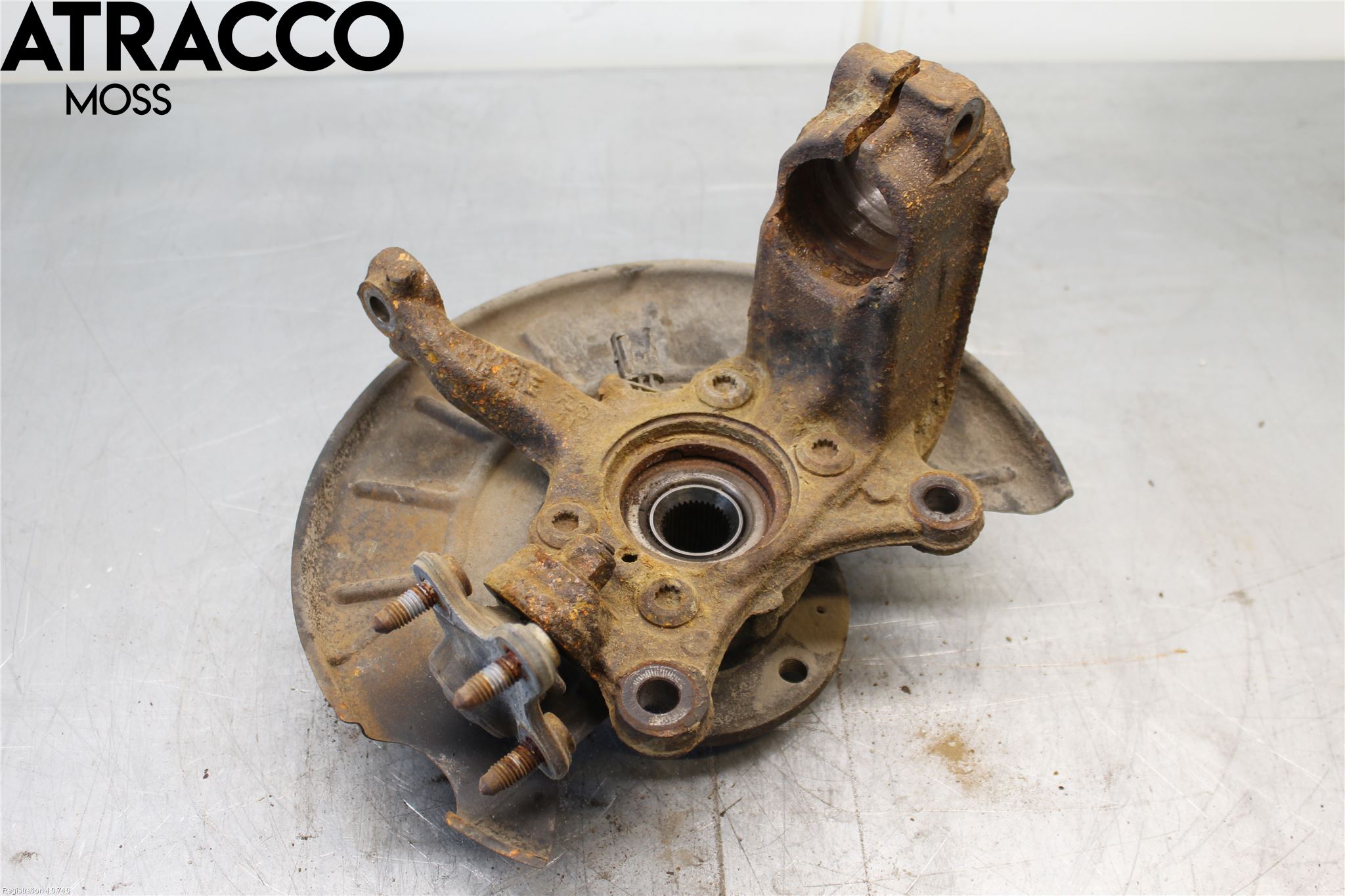 Volkswagen VW CADDY 16-20 Spindel Vf