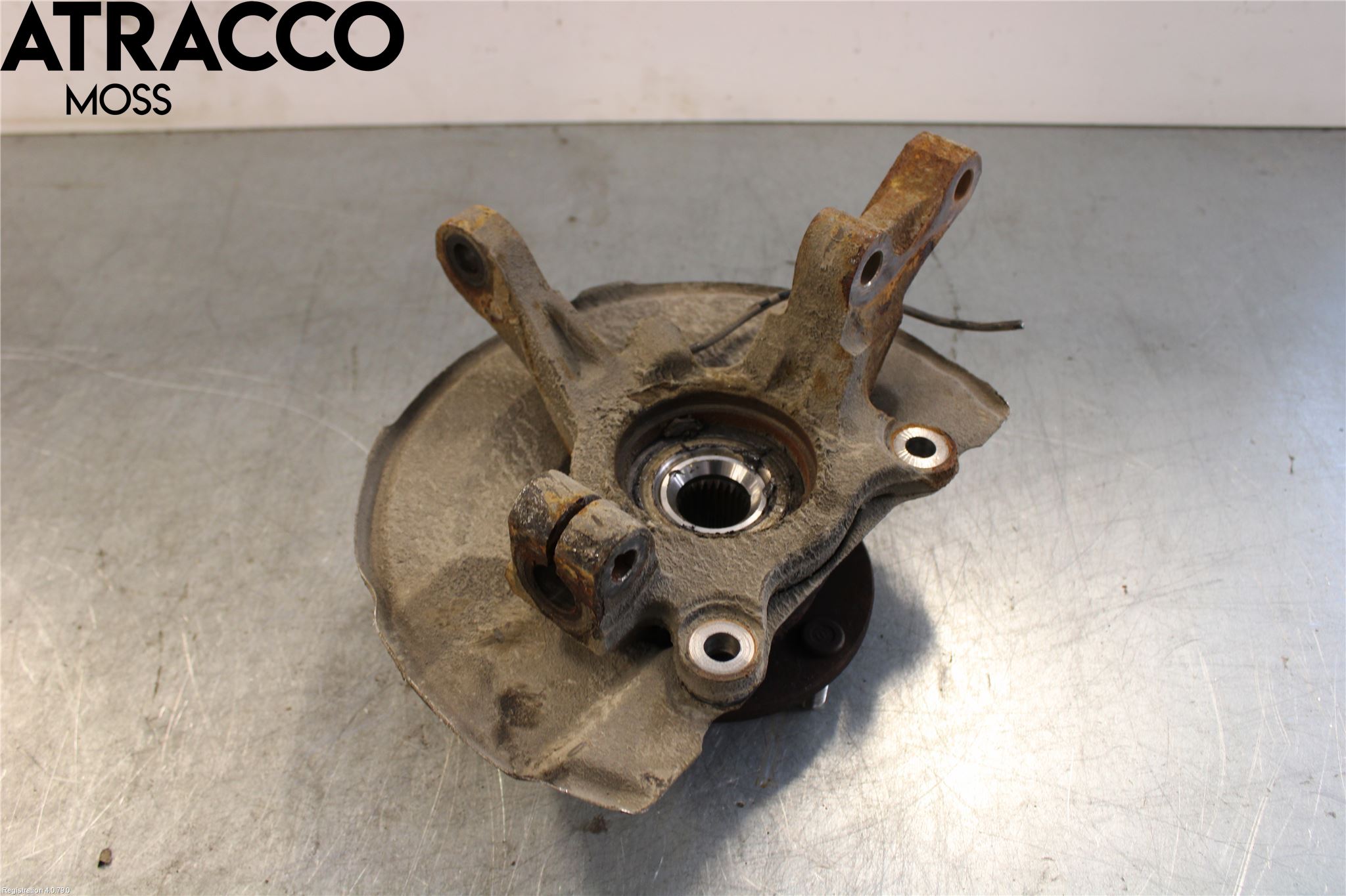 Mitsubishi OUTLANDER 13-21 Spindel Vf