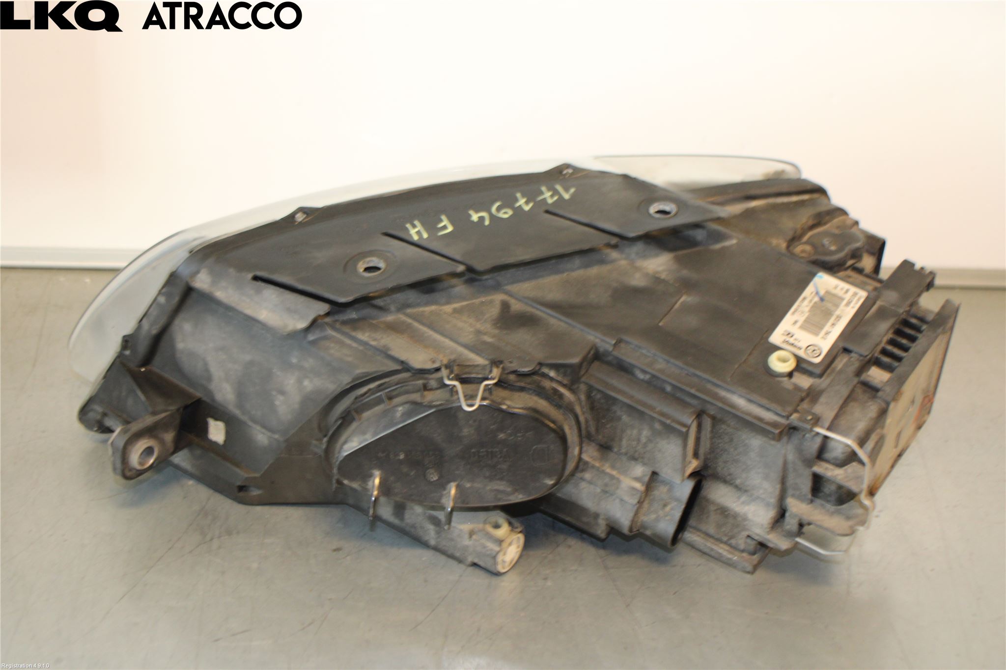 Volkswagen VW PASSAT 05-11 Frontlykt Høyre