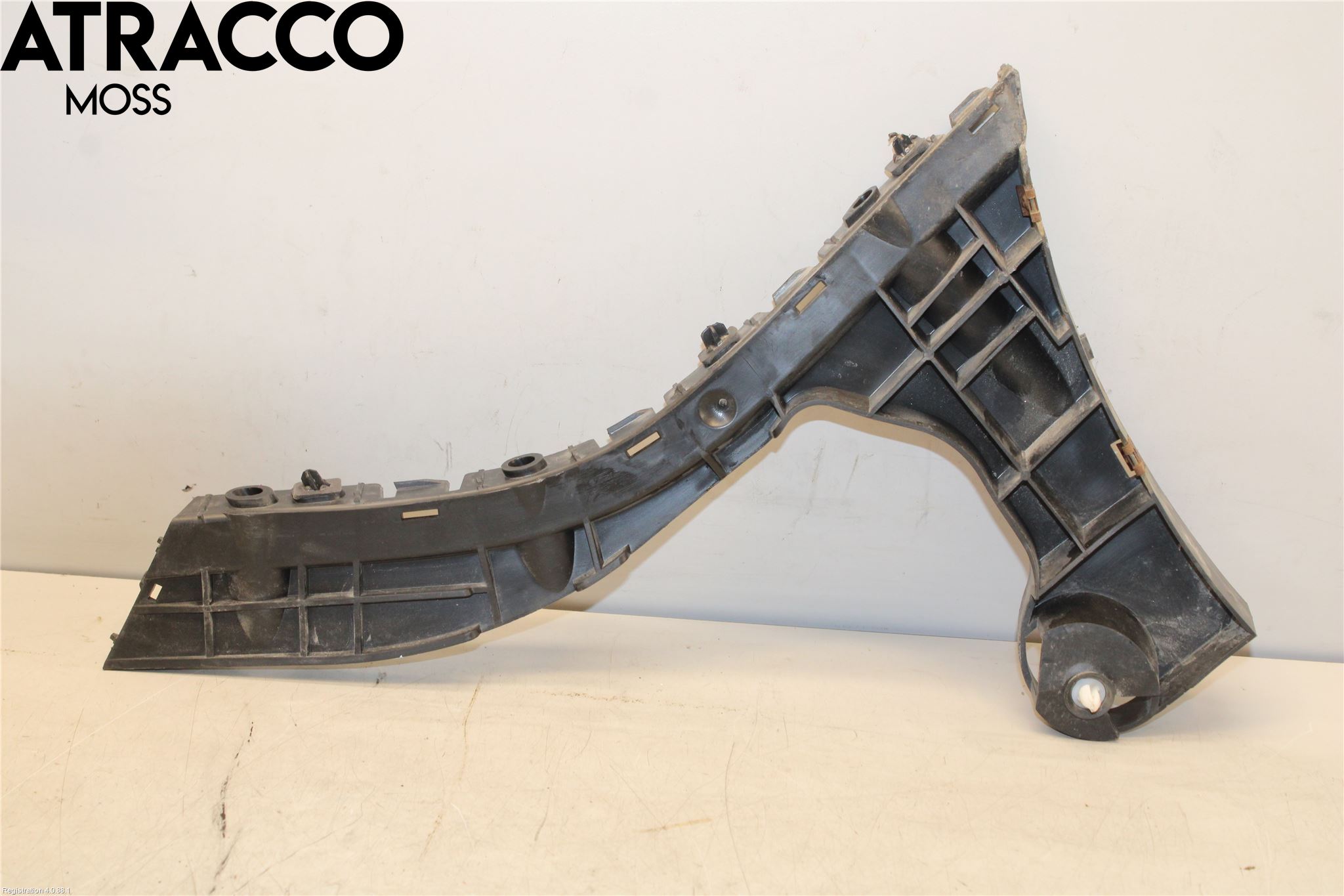 Volvo XC60 09-13 Støtfangerfeste Bak Venstre