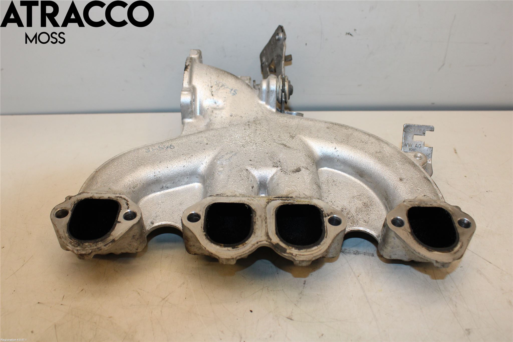 Volkswagen VW TOURAN 03-10 Innsugningsmanifold