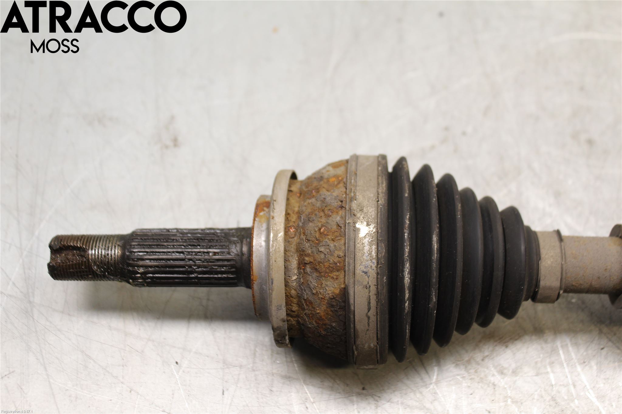 Toyota PRIUS ZVW30 09-20 Drivaksel Foran Kompl Venstre