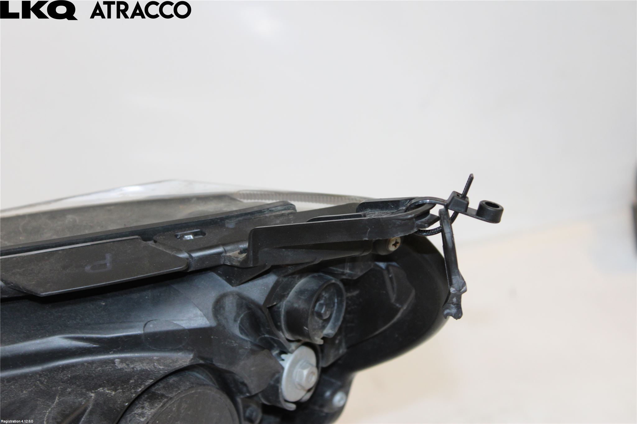 Toyota RAV4 13-18 Frontlykt Høyre