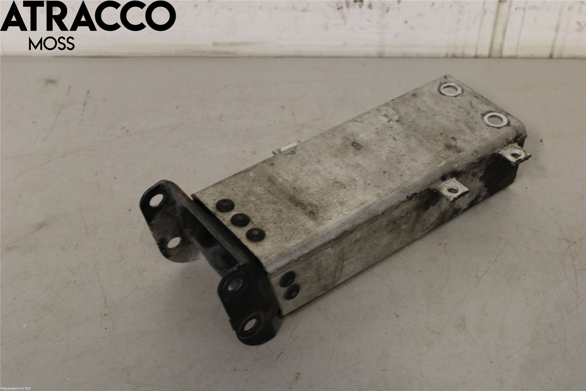 Mercedes-Benz MB E-KLASS (W211) 02-09 Støtfanger Foran Feste