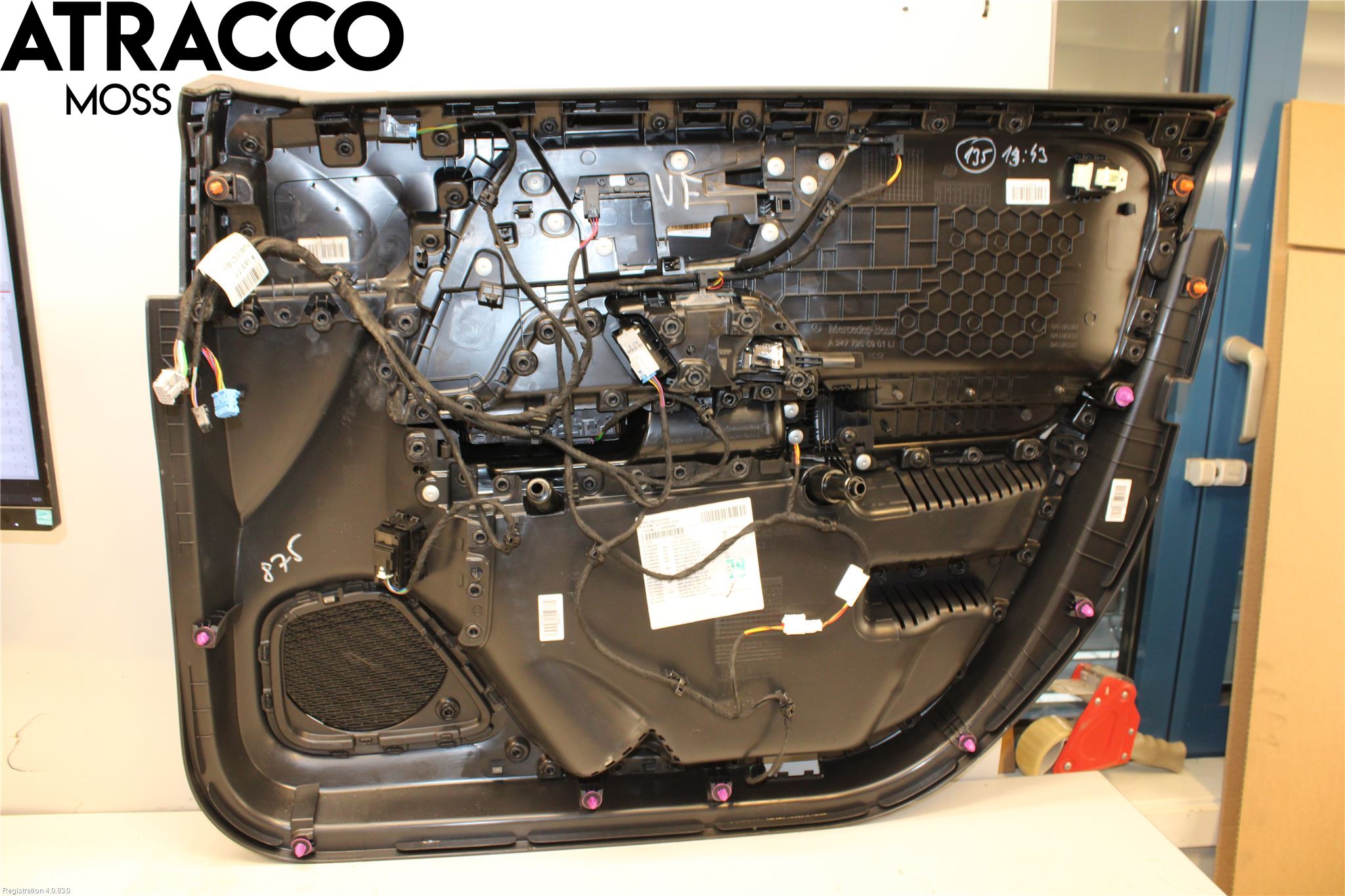 Mercedes-Benz MB EQB (X243) 22- Innr Dørtrekk Venstre