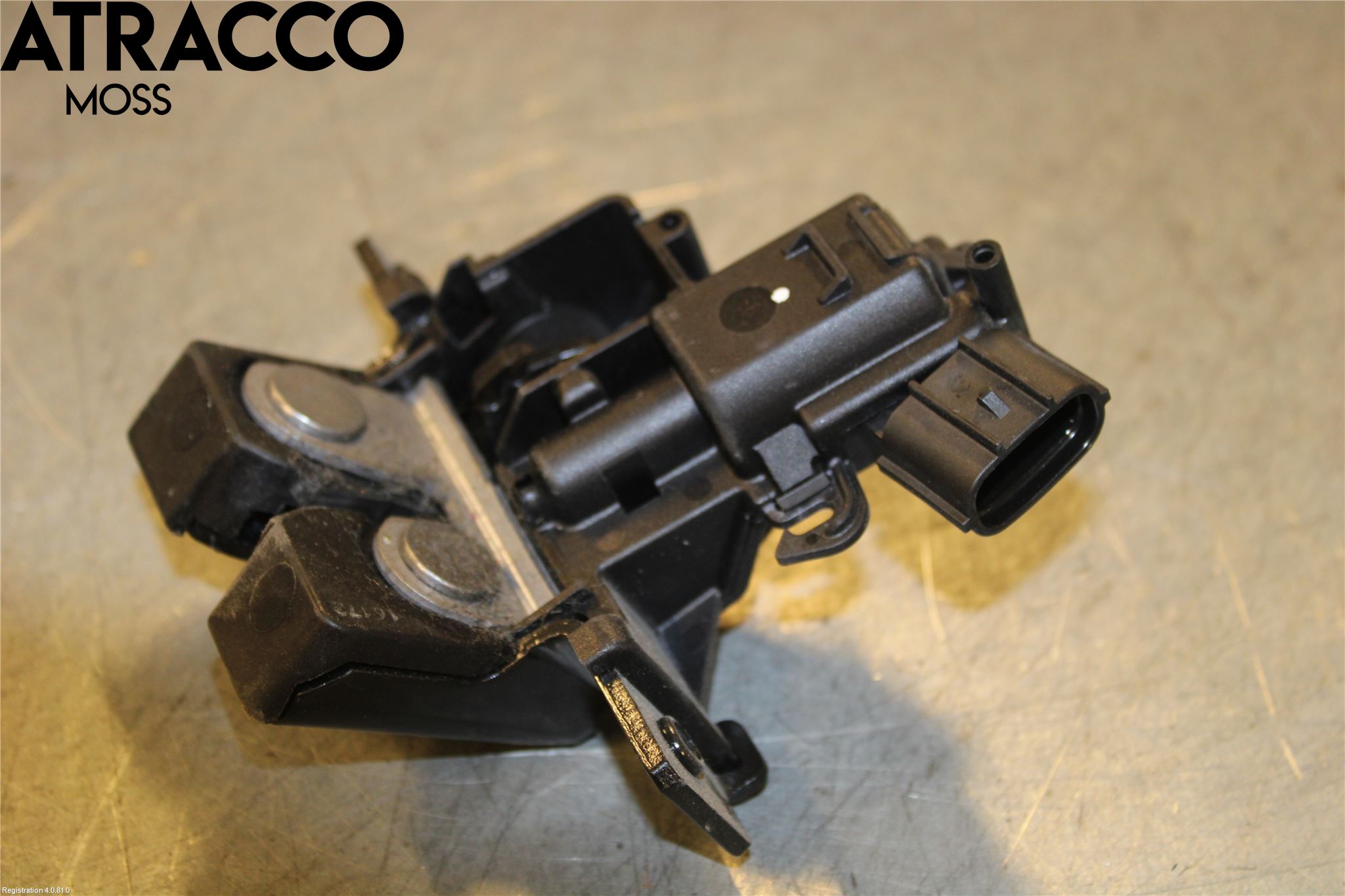 Toyota YARIS XP130 12-14 Bakluke-Lokk Låsekasse