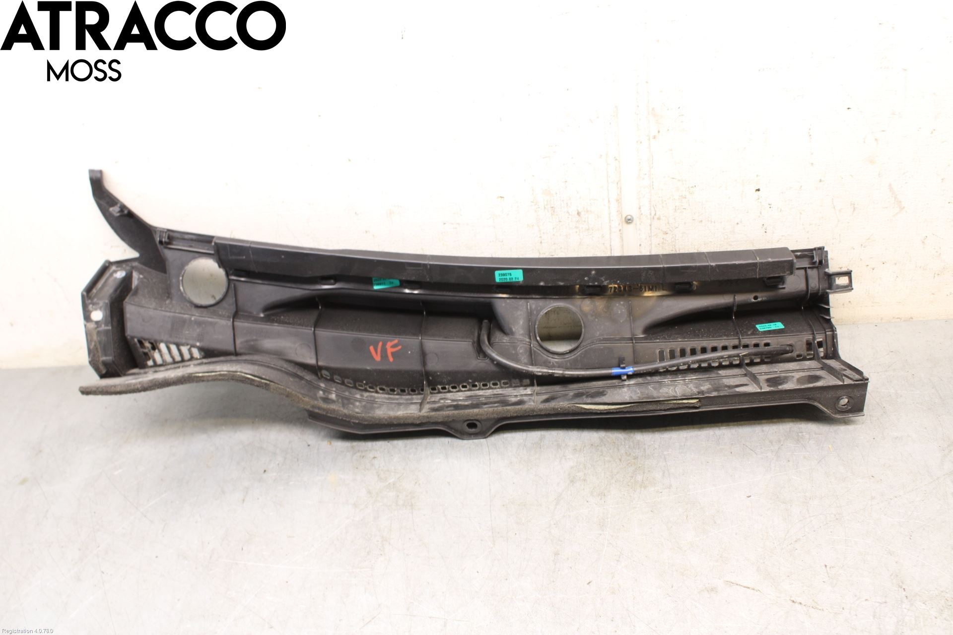 Suzuki ACROSS 21- Visker Deksel-Grill-Under Frr