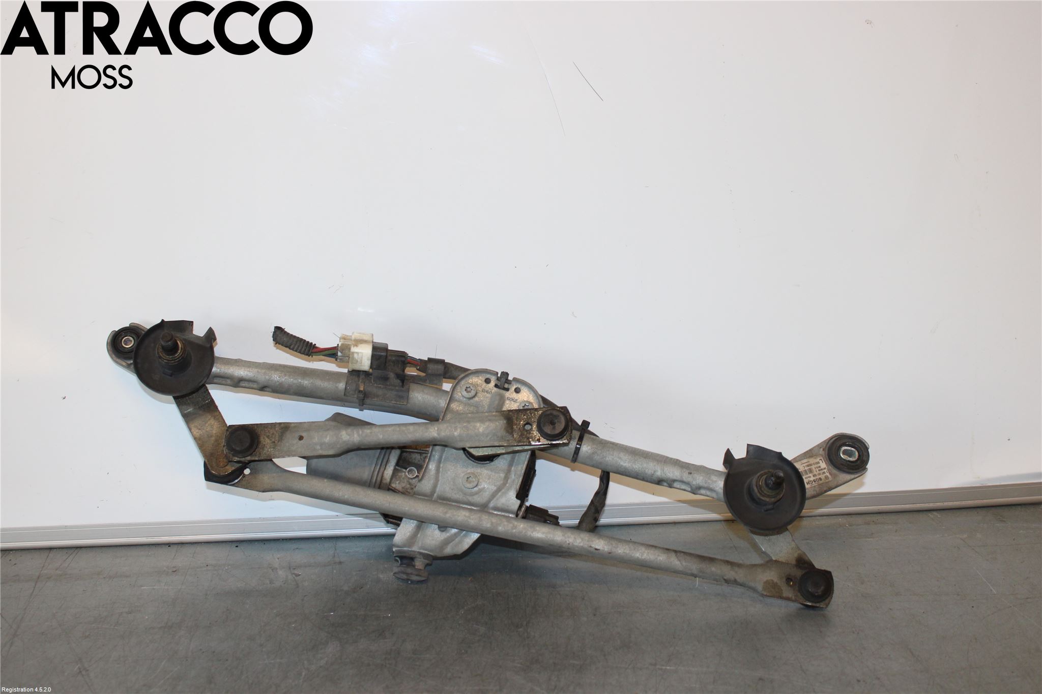 Toyota AVENSIS 09-15 Viskermotor Frontrute