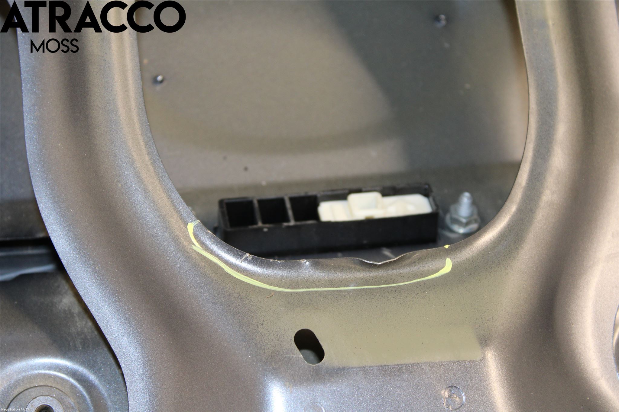 Toyota AVENSIS 09-15 Bakluke Koffertlokk