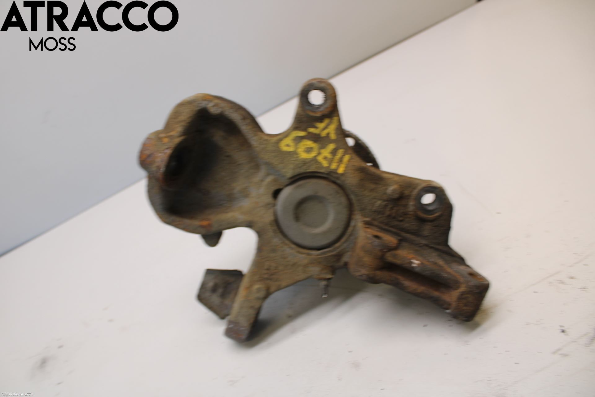 Mercedes-Benz MB SPRINTER (W906) 06-18 Spindel Vf