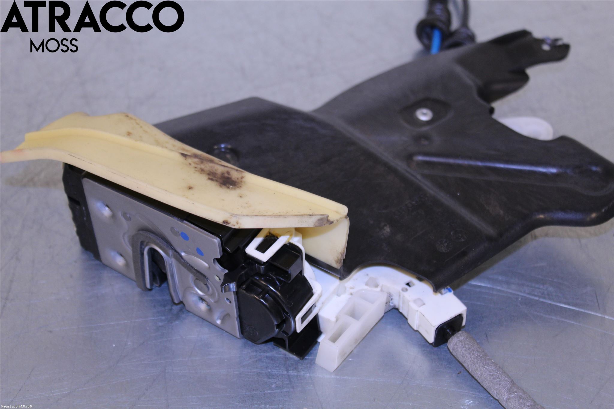 Mercedes-Benz MB E-KLASS (W212) 09-16 Dørlås - Låsekasse