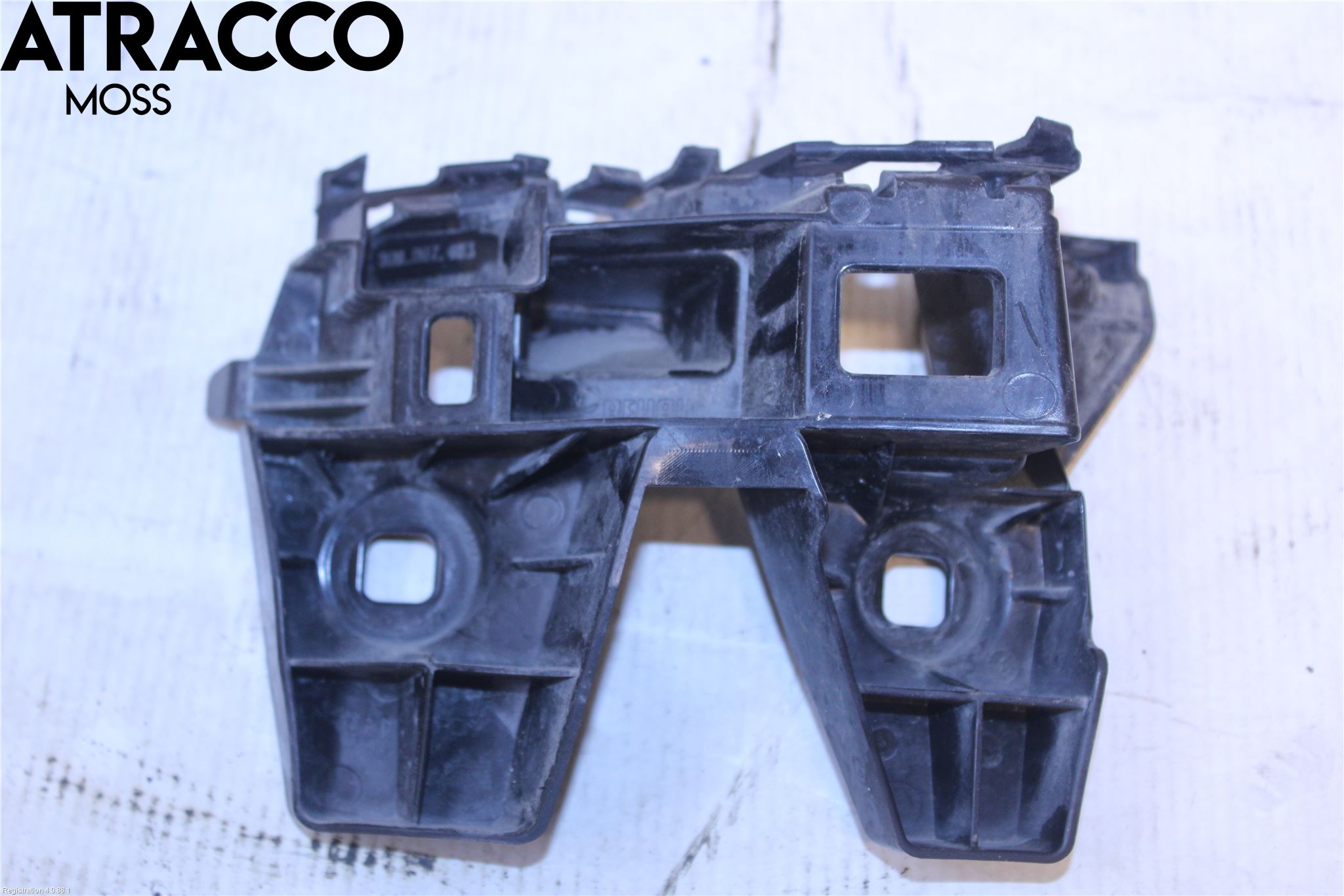 Volkswagen VW PASSAT 15-19 Støtfangerfeste Bak Venstre