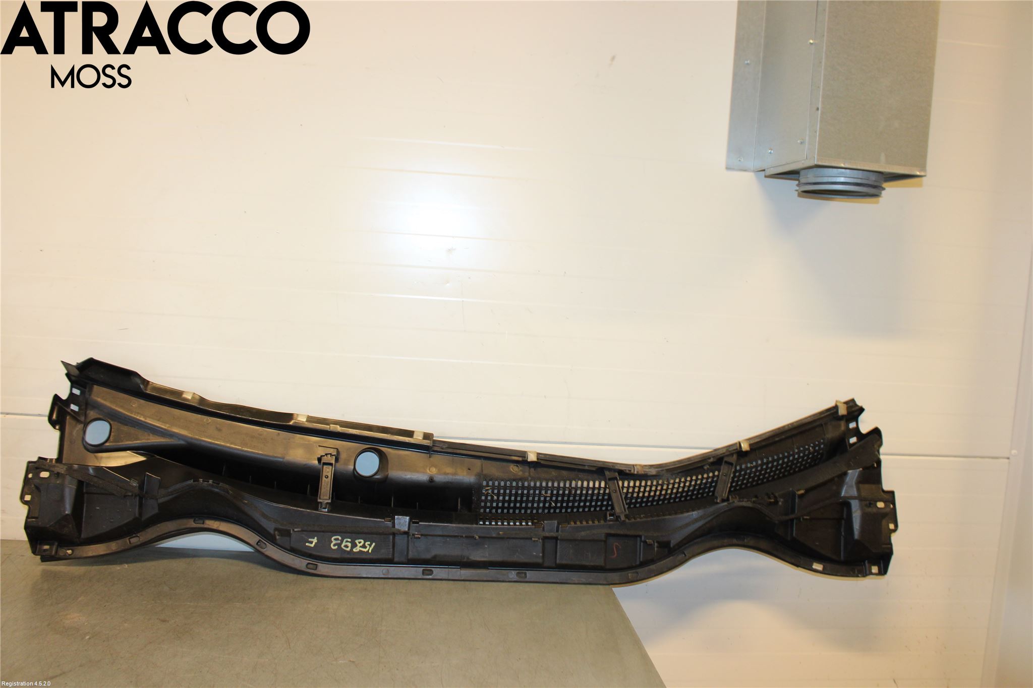 Toyota AURIS 13-19 Visker Deksel-Grill-Under Frr