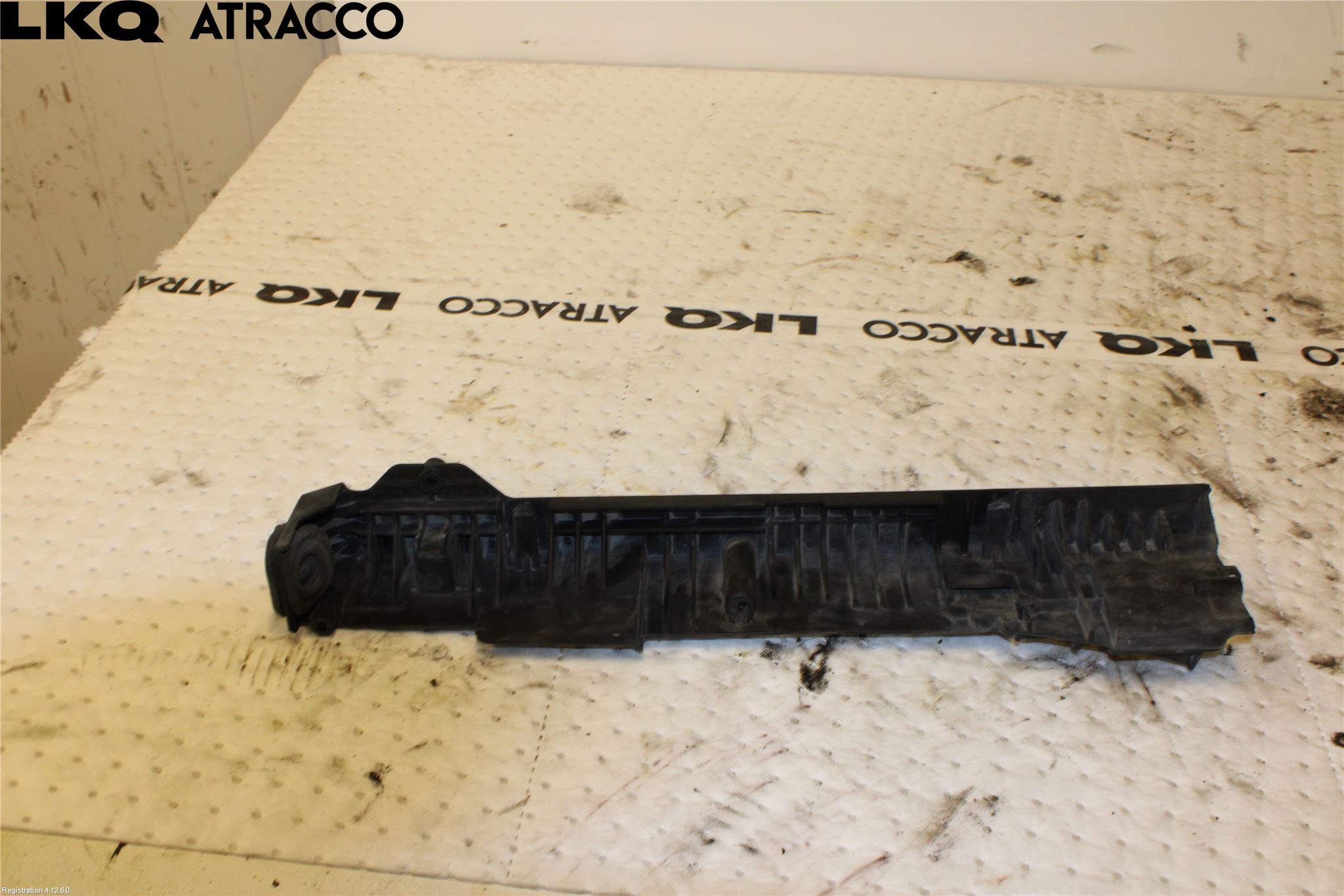 BMW X3 F25 10-17 Radiator Feste - Ramme - Bjelk