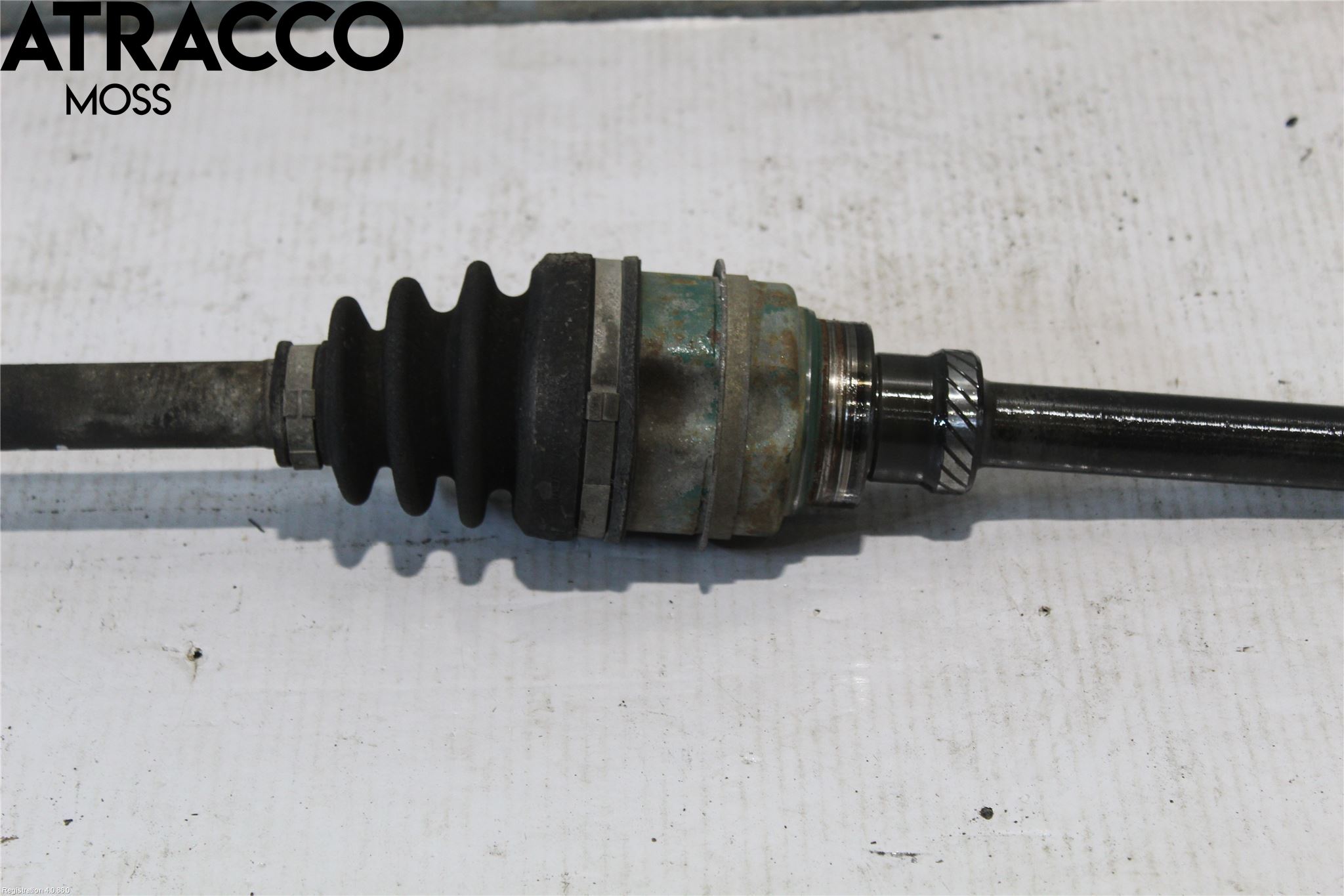 Daihatsu SIRION Drivaksel Foran Kompl Høyre