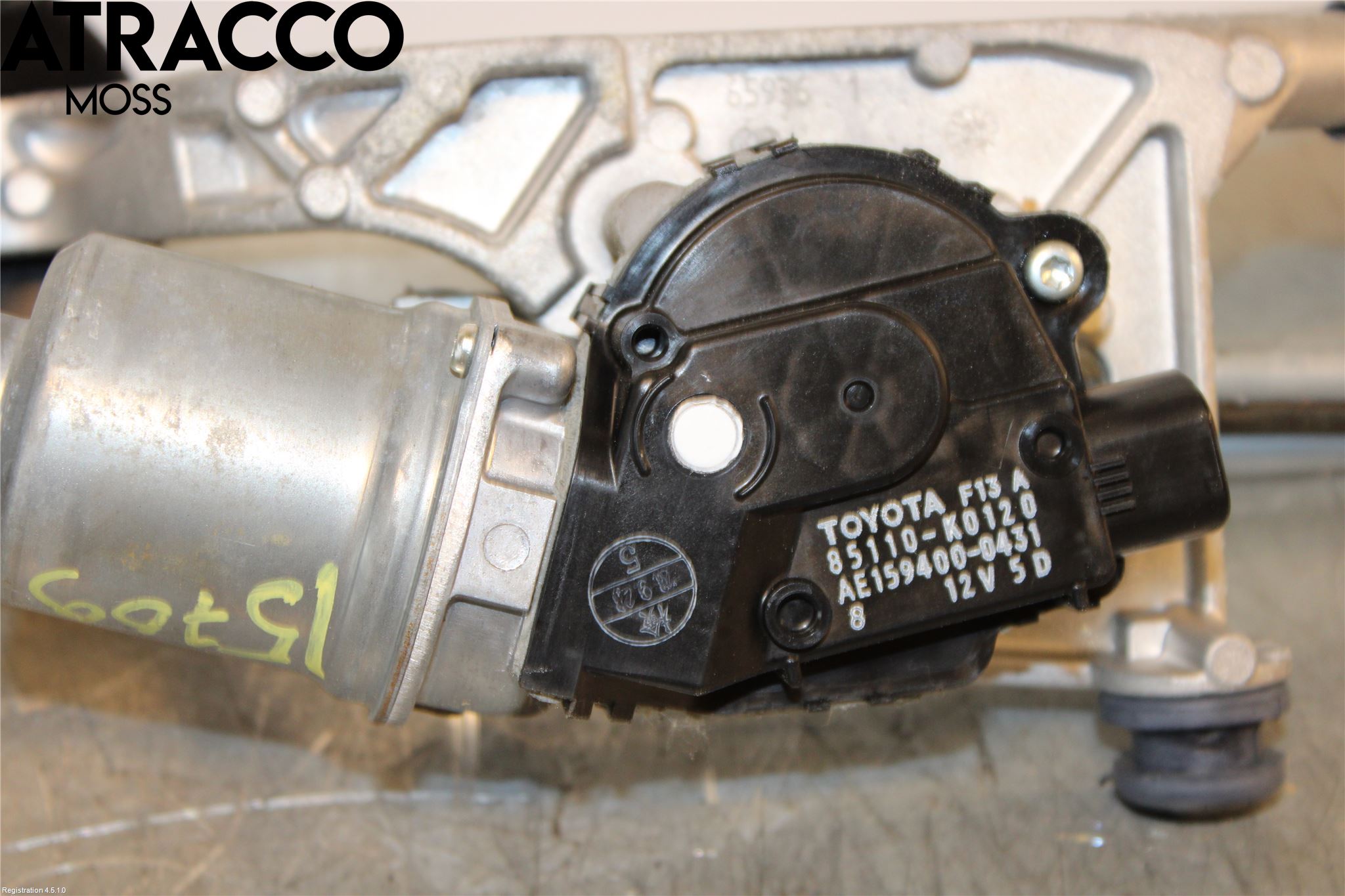 Toyota YARIS XP21 20- Viskermotor Frontrute