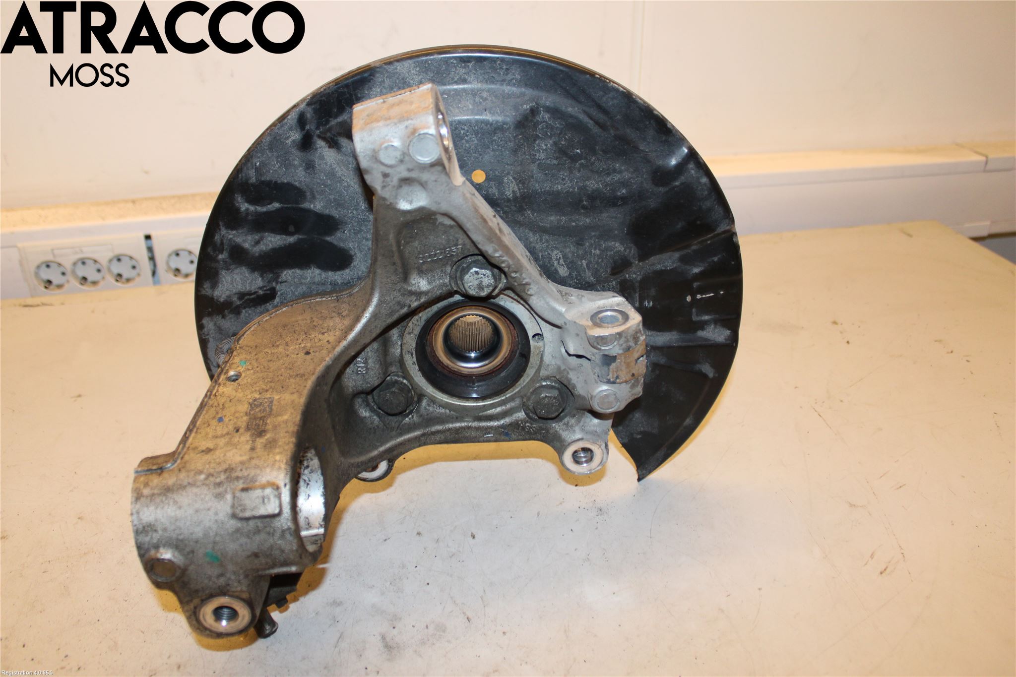 Volvo XC40/RECHARGE 18- Spindel Hf