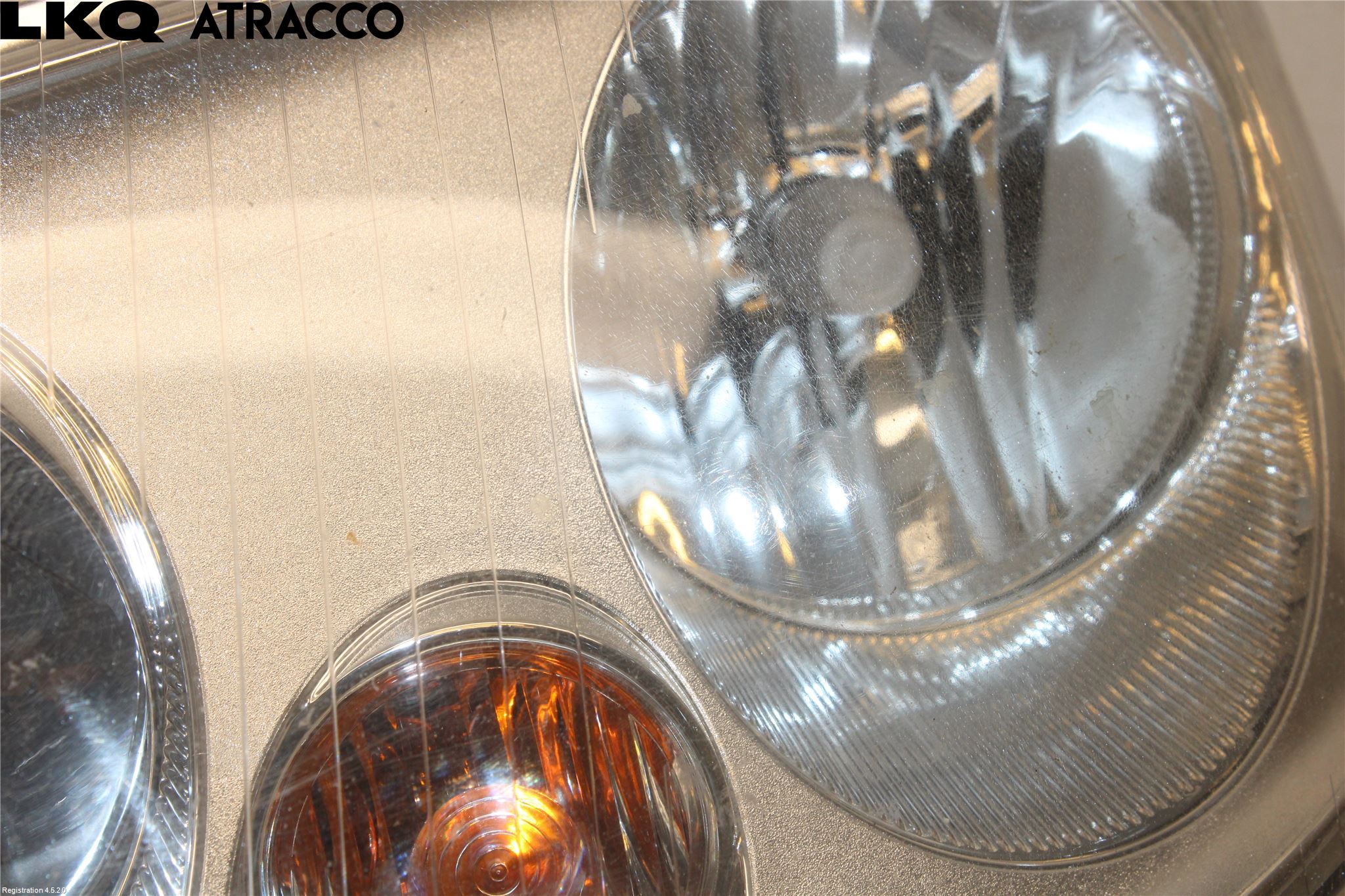 Volkswagen VW CADDY      04-10 Frontlykt Venstre