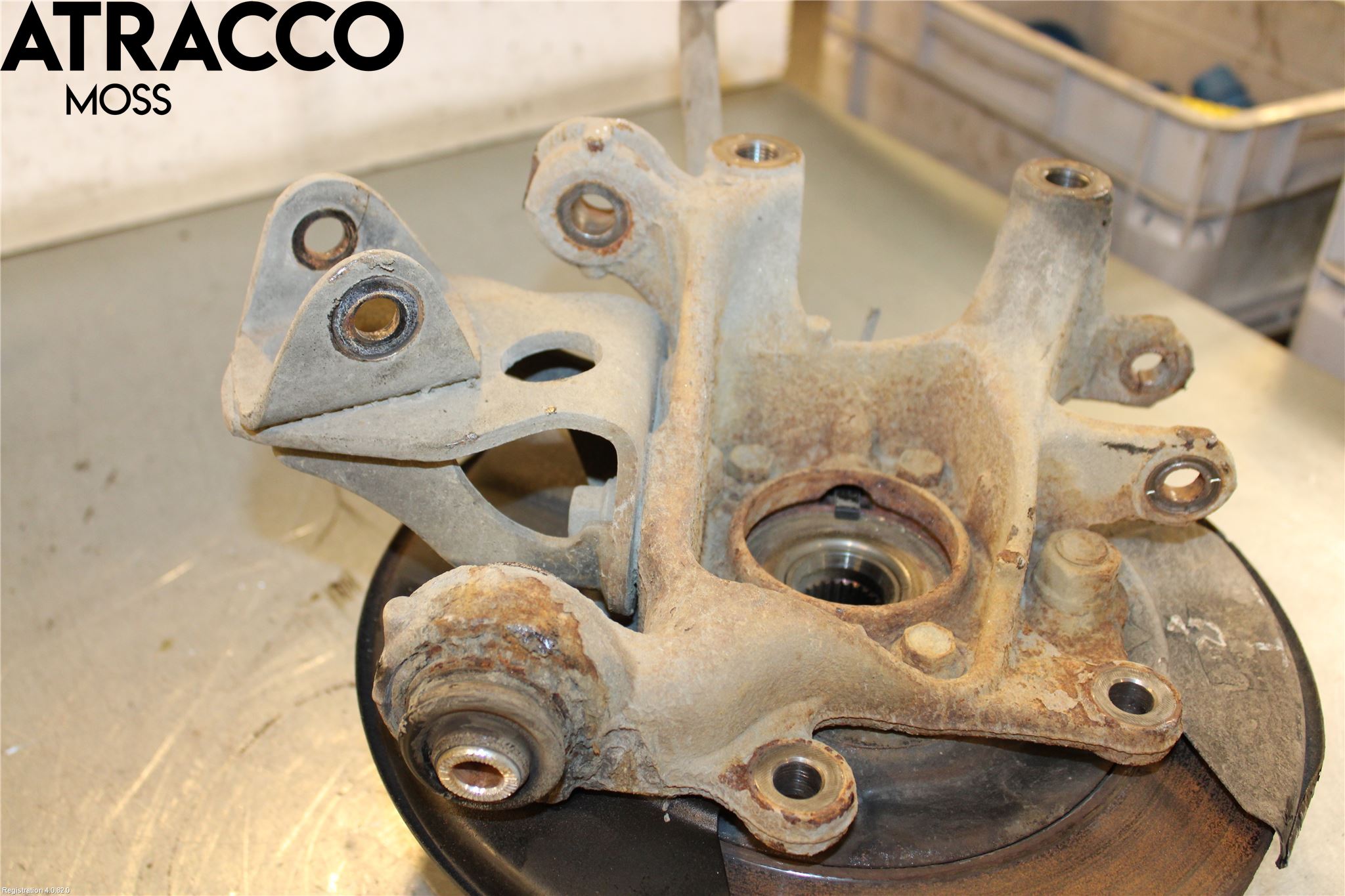 Toyota RAV4 13-18 Spindel Hb