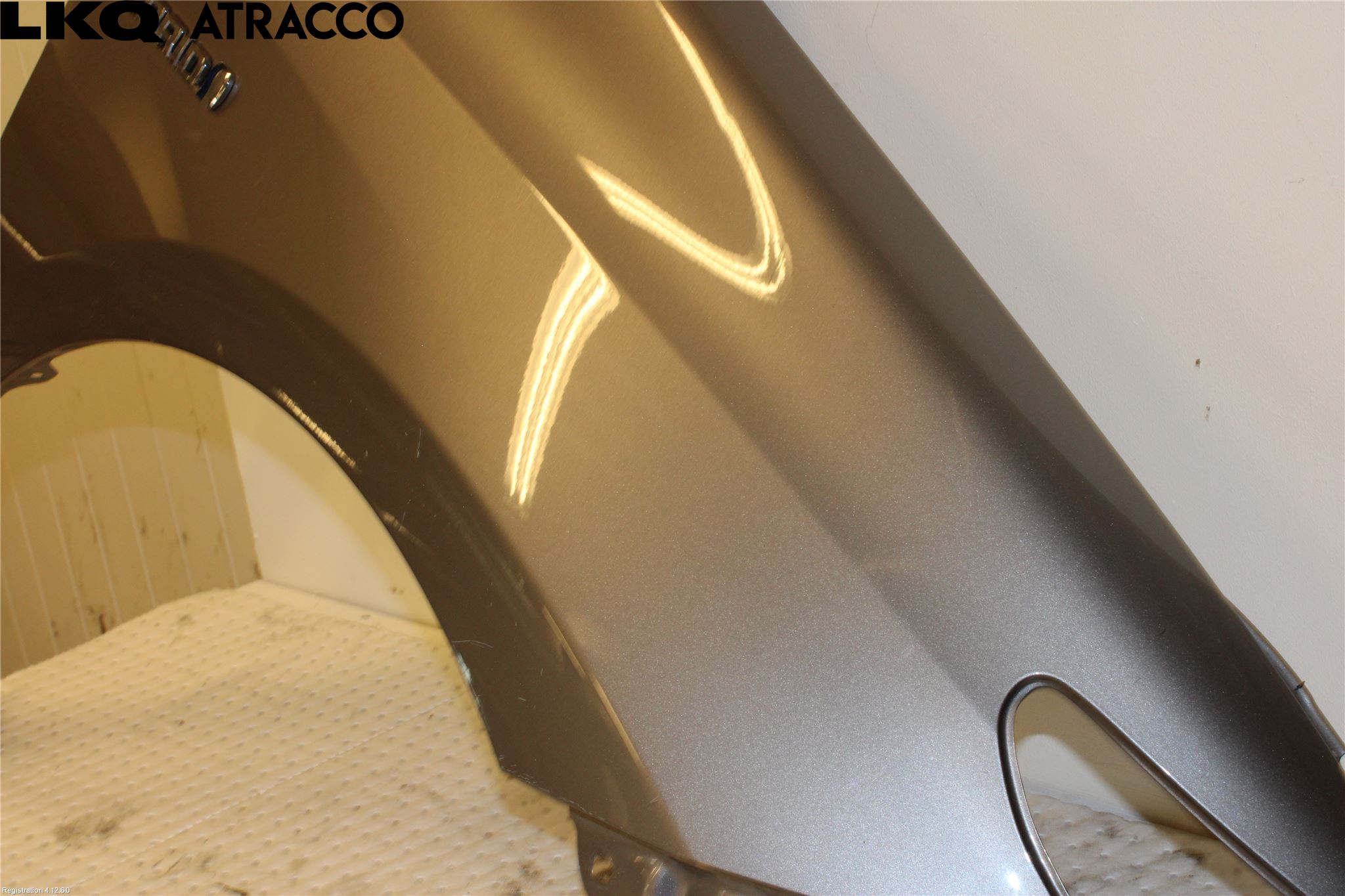 Toyota AURIS 13-19 Skjerm Foran Høyre