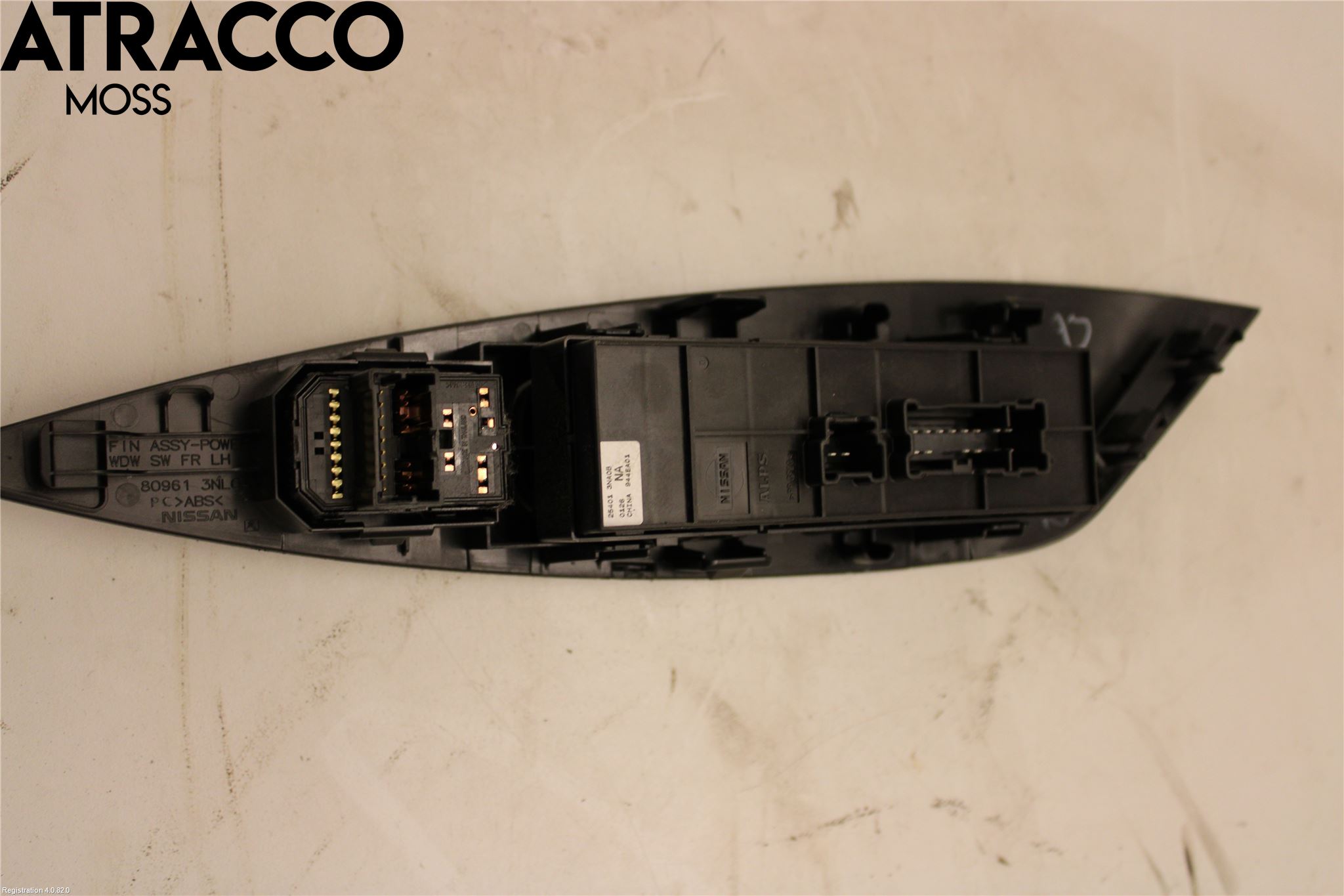 Nissan LEAF 11-17 Bryter Vindusheis