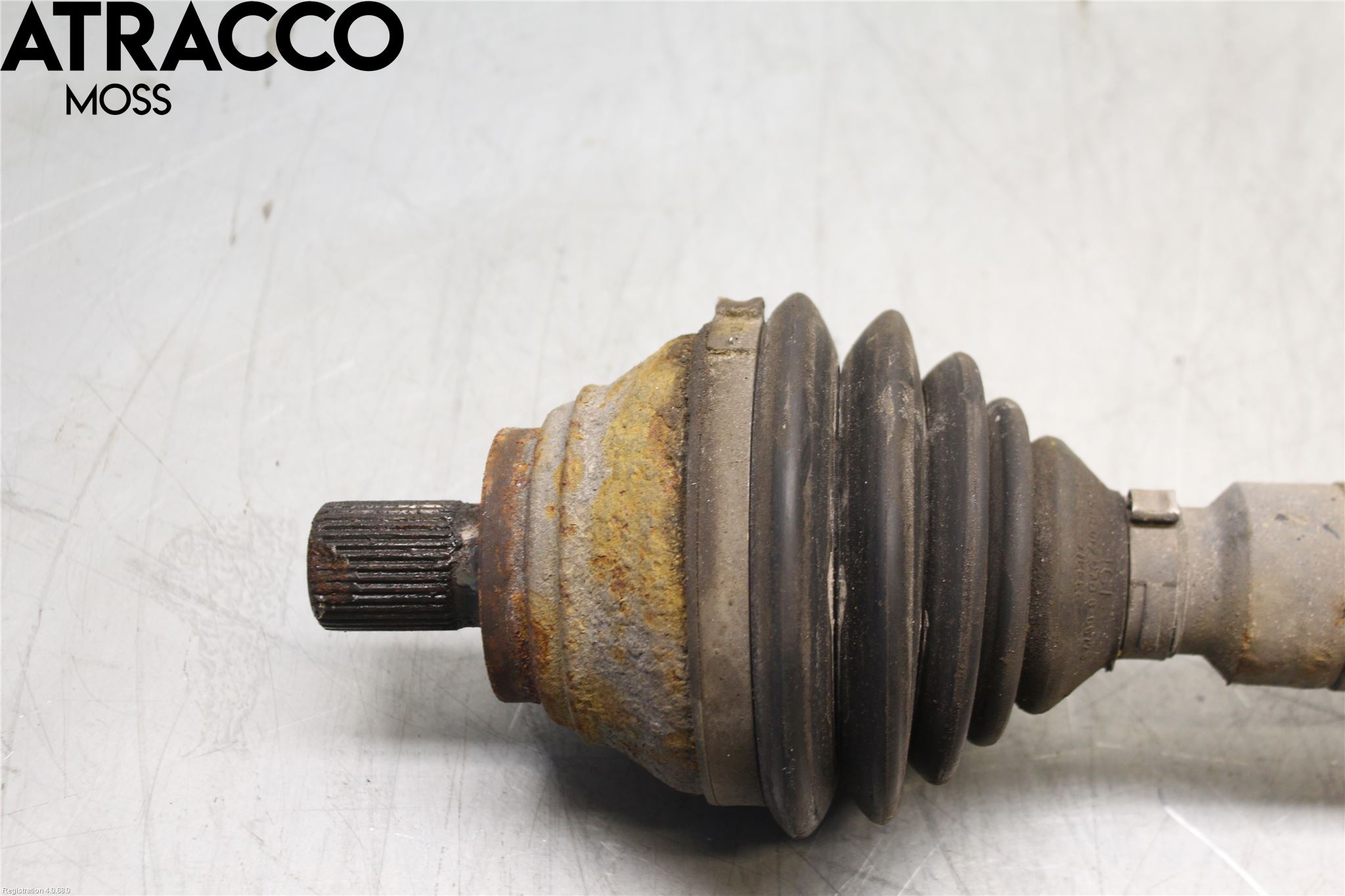 Audi A3/S3 05-13 Drivaksel Foran Kompl Høyre