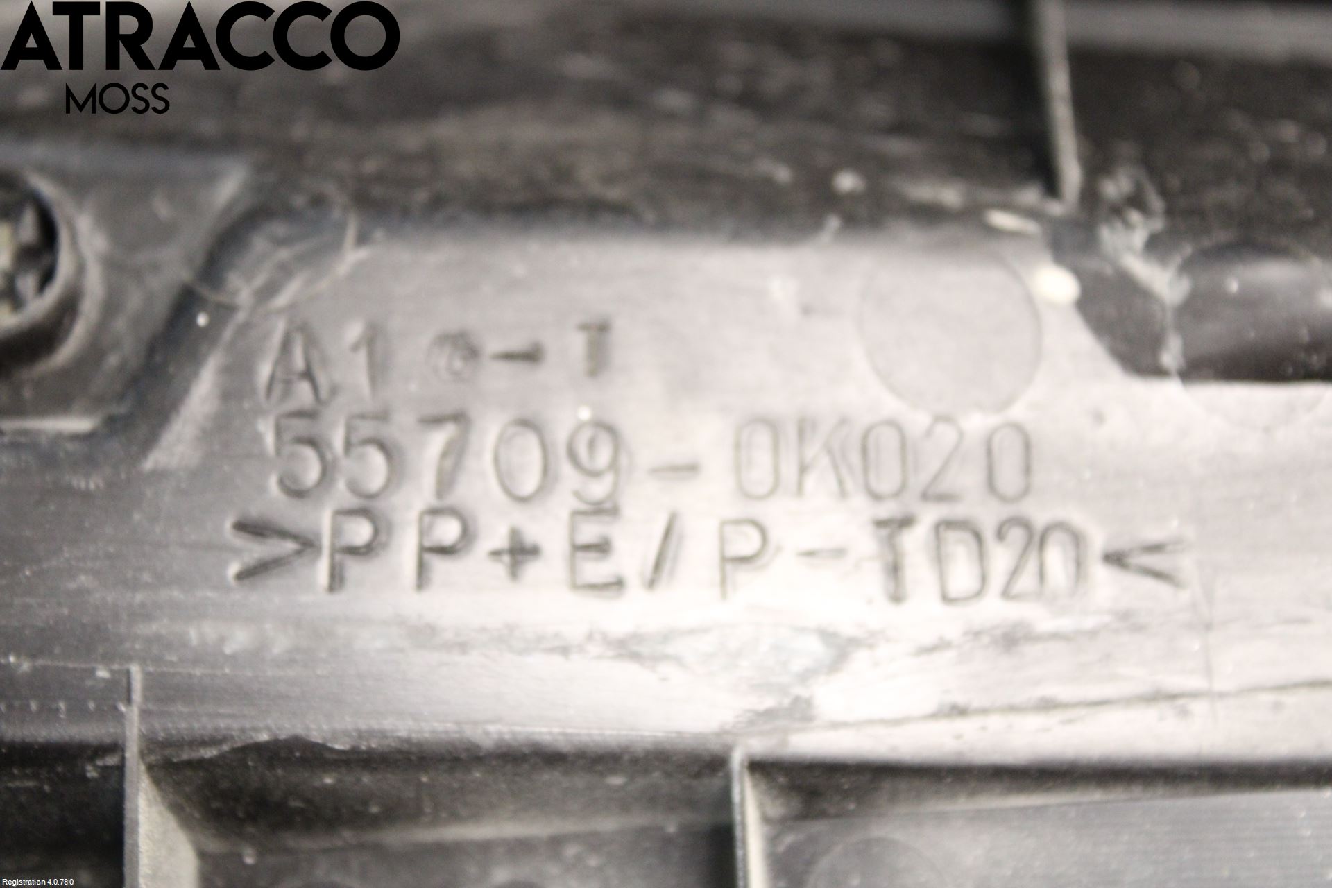 Toyota HILUX 05-16 Visker Deksel-Grill-Under Frr