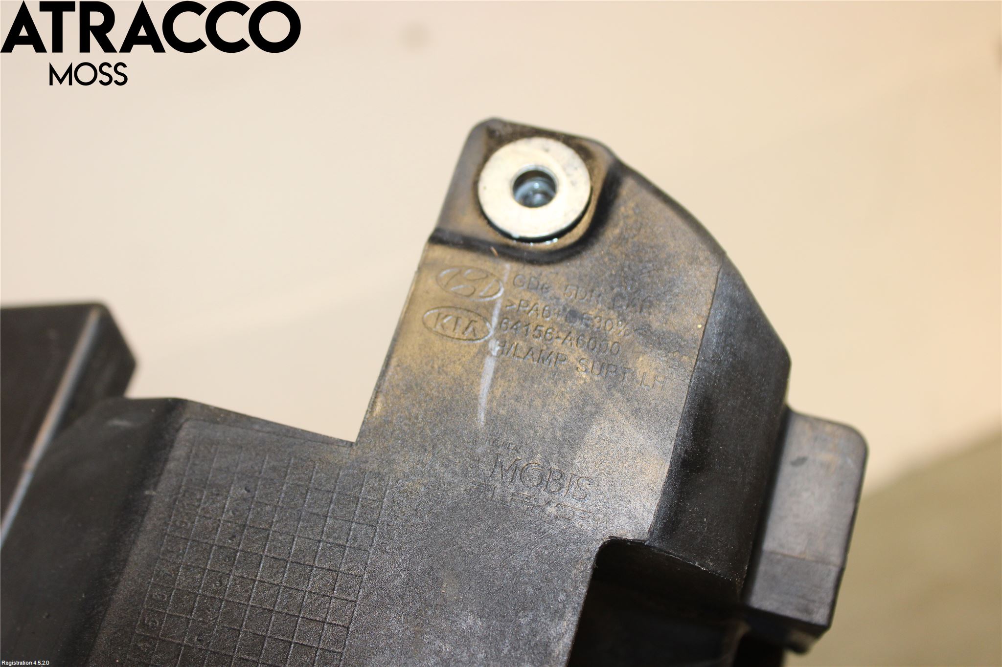 Hyundai i40 08-15 Frontlykt Holder-Feste