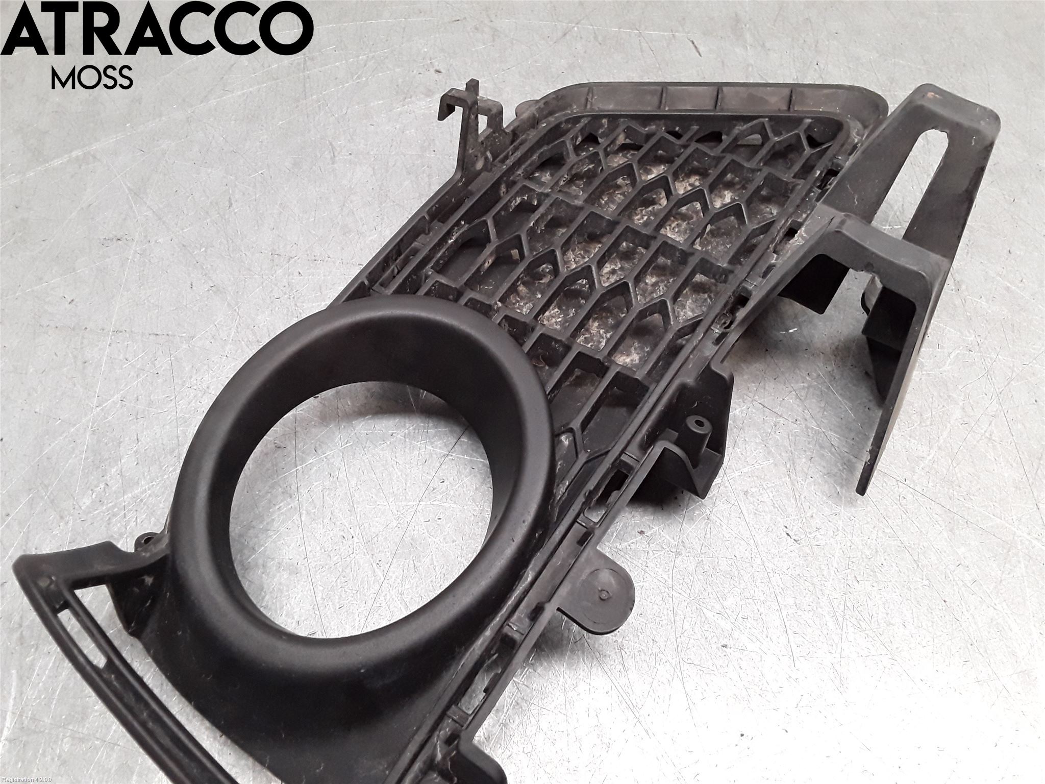 BMW 3 F30/F31/F80 12-19 Grilldel Høyre