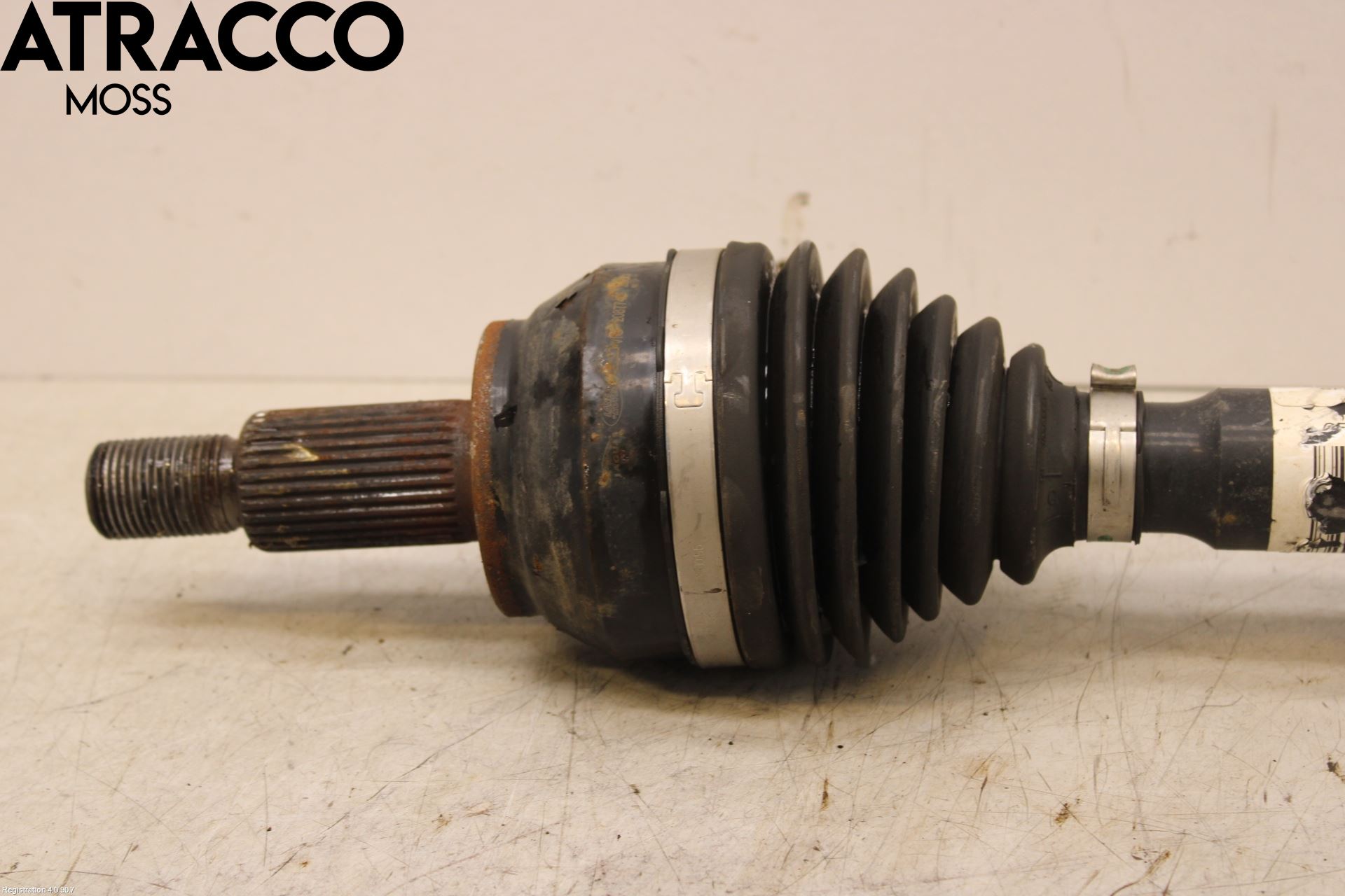 Jaguar I-PACE 18- Drivaksel Foran Kompl Venstre