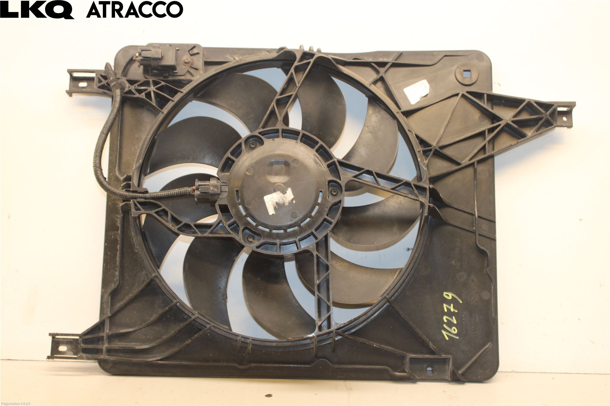 Nissan QASHQAI+2  10-14 Kjølevifte Elektrisk