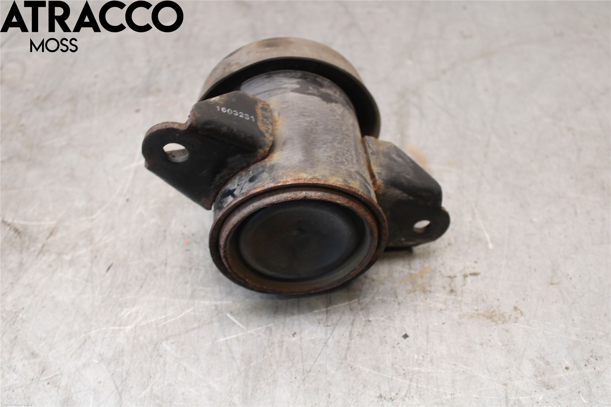 Nissan LEAF 11-17 Motor Feste Gummi