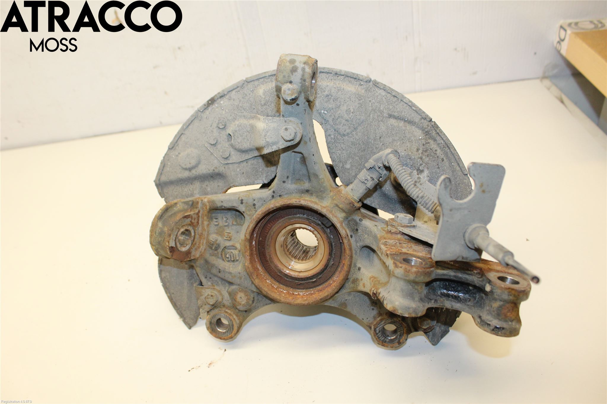 Peugeot 5008 17-24 Spindel Vf